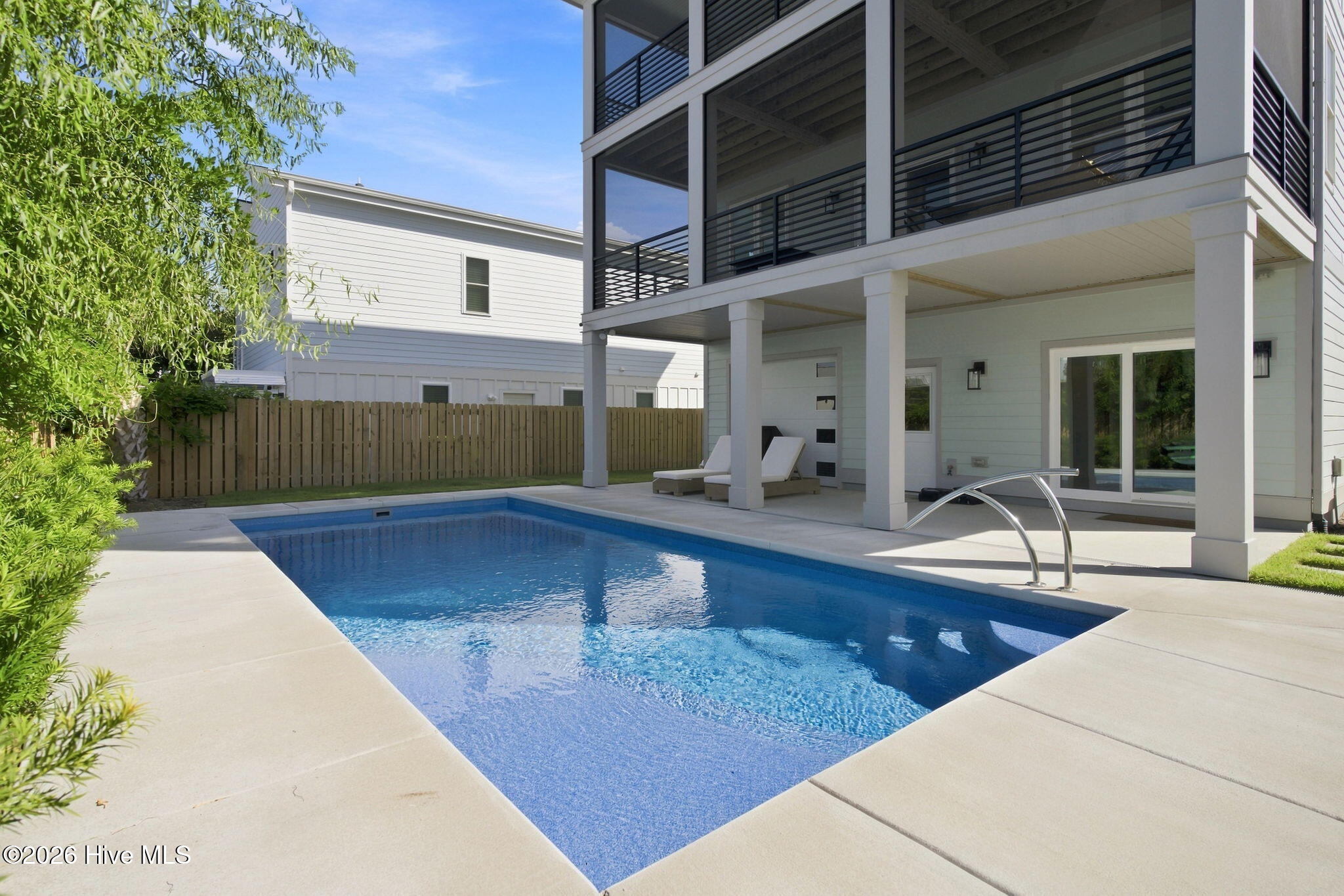 main property photo 51
