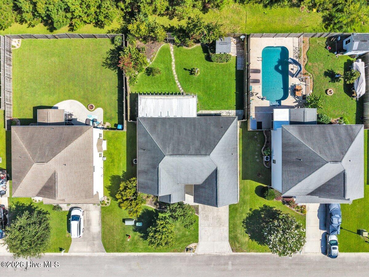 main property photo 50
