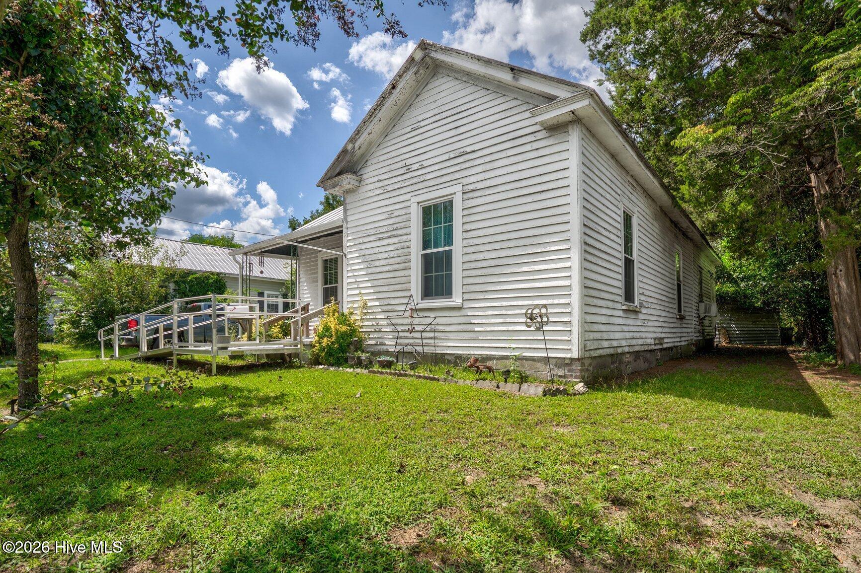 main property photo 3