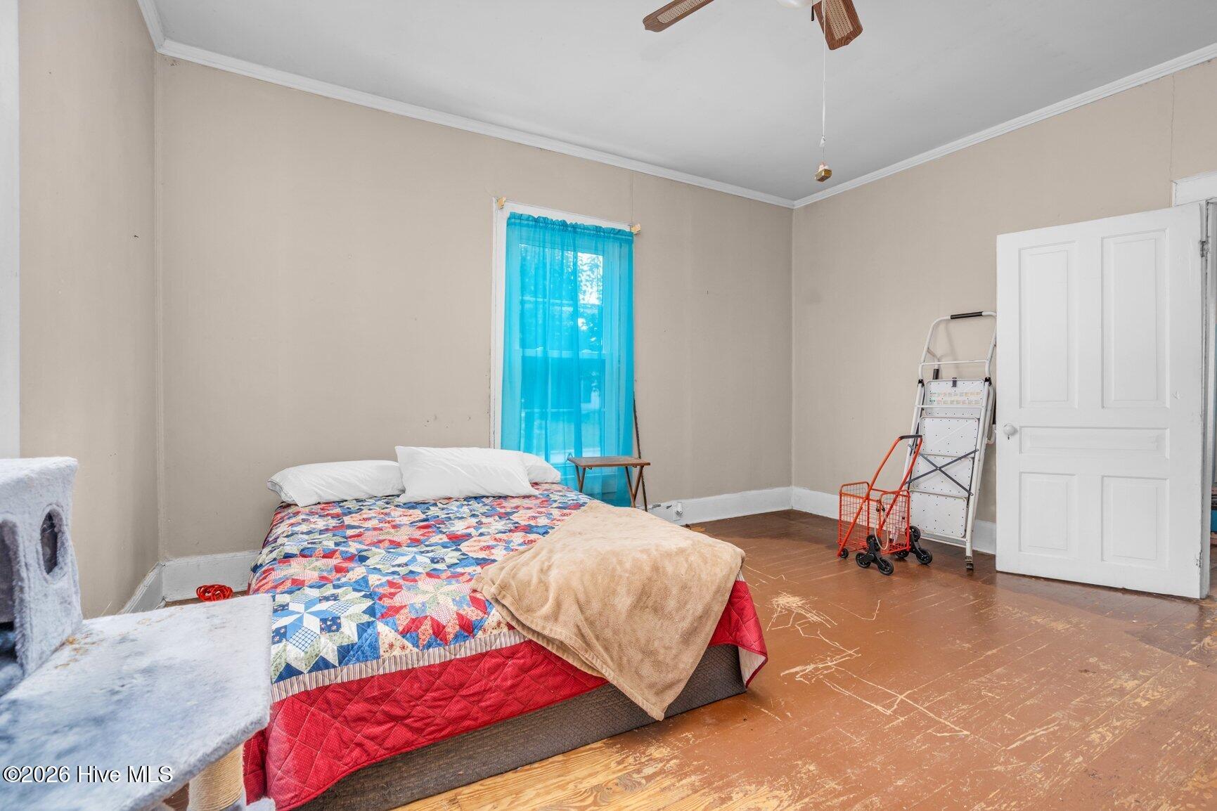main property photo 6