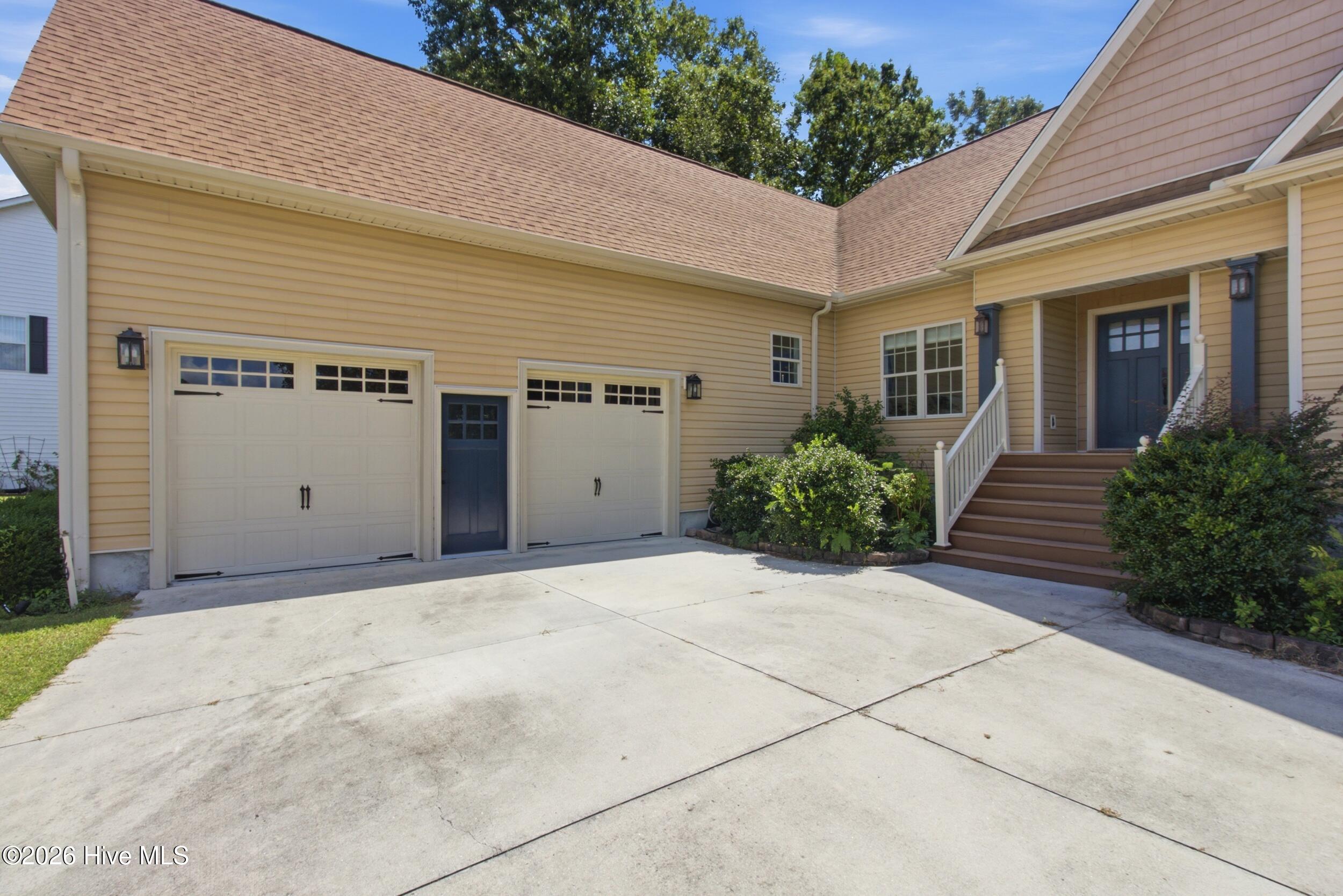 main property photo 83