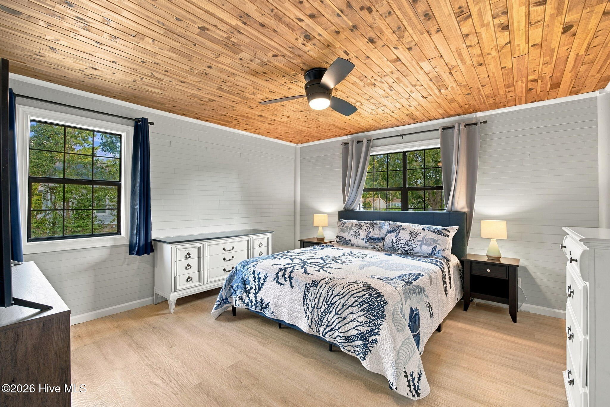 main property photo 70