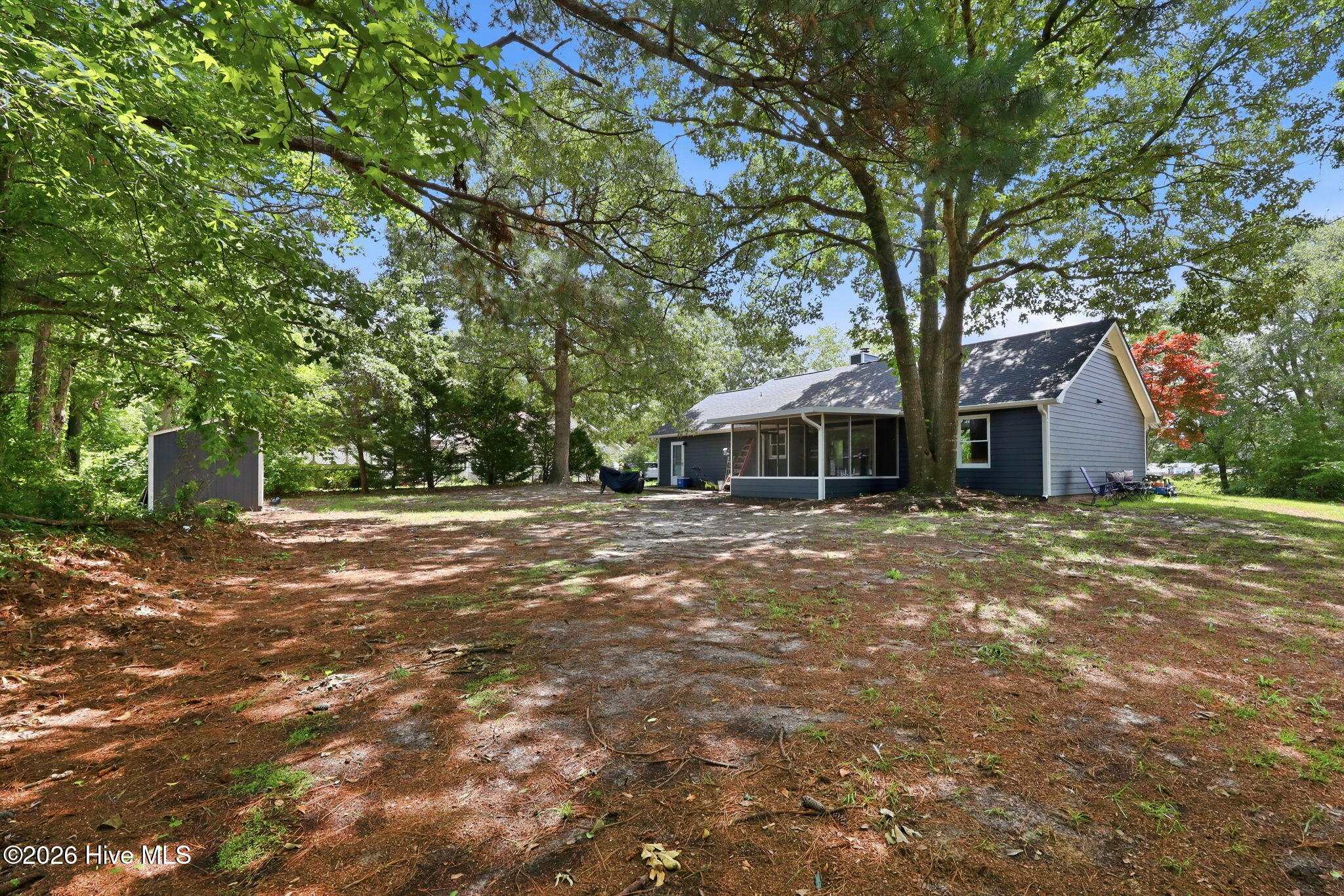 main property photo 40