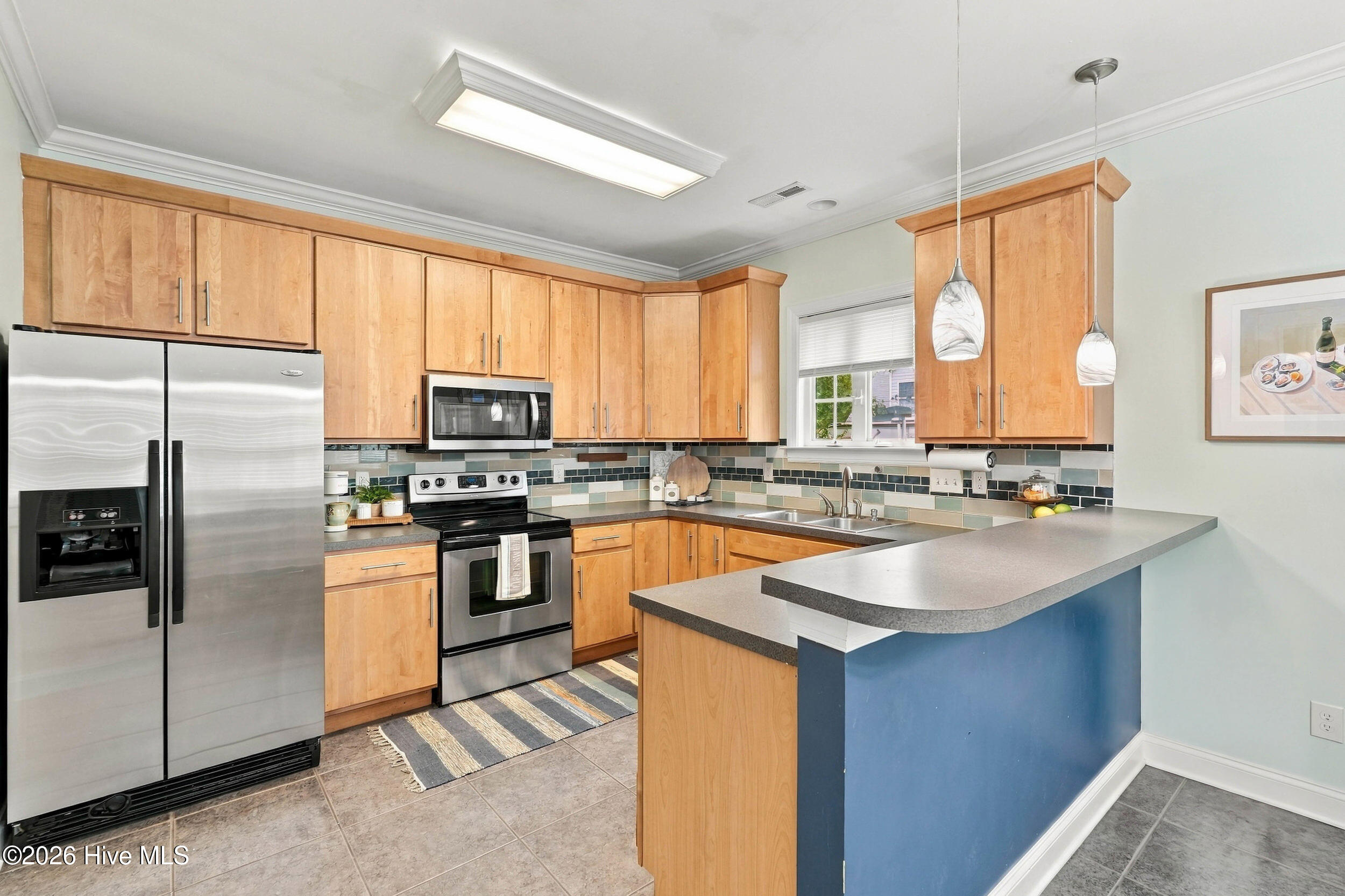 main property photo 19