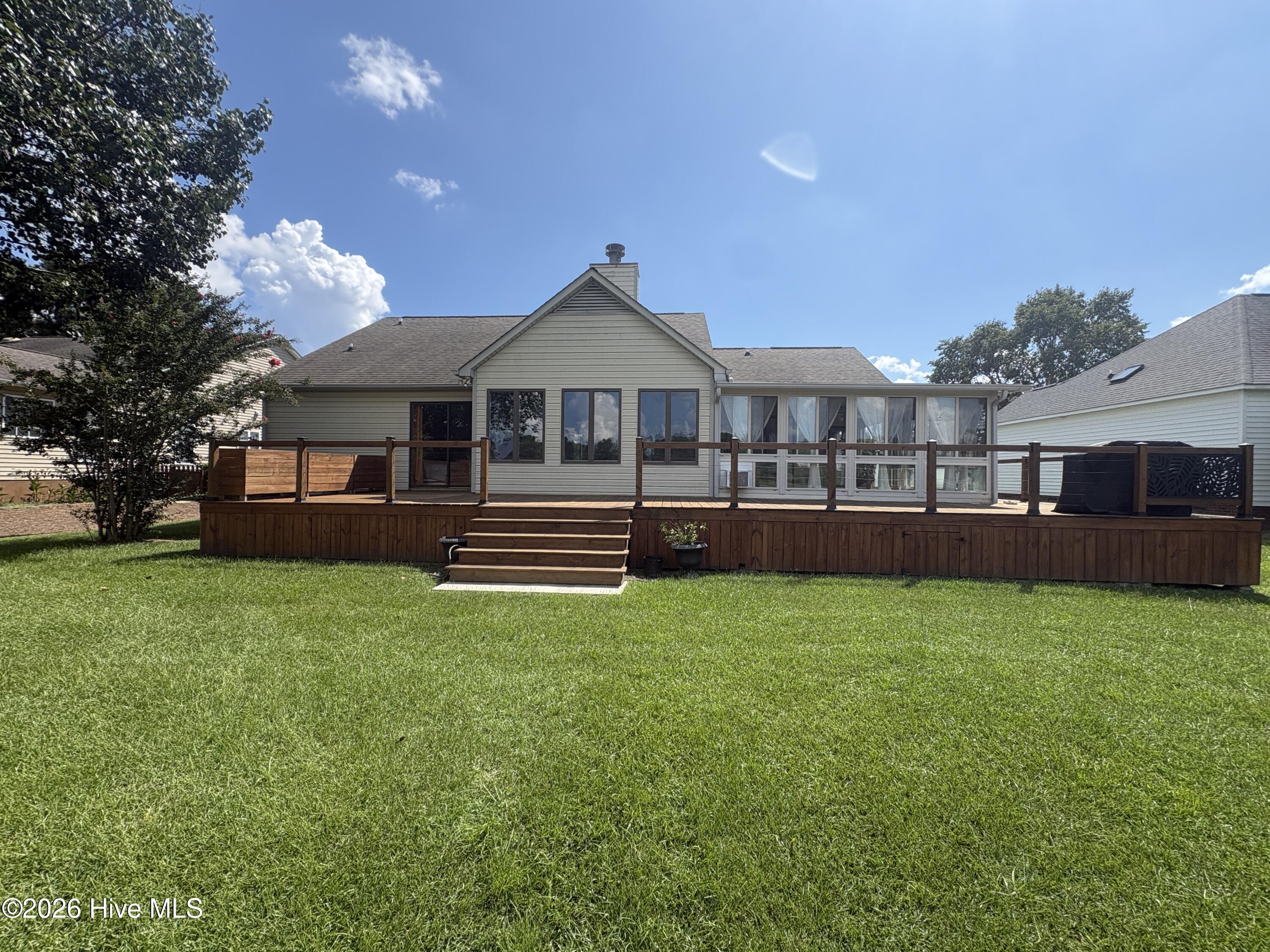 main property photo 16