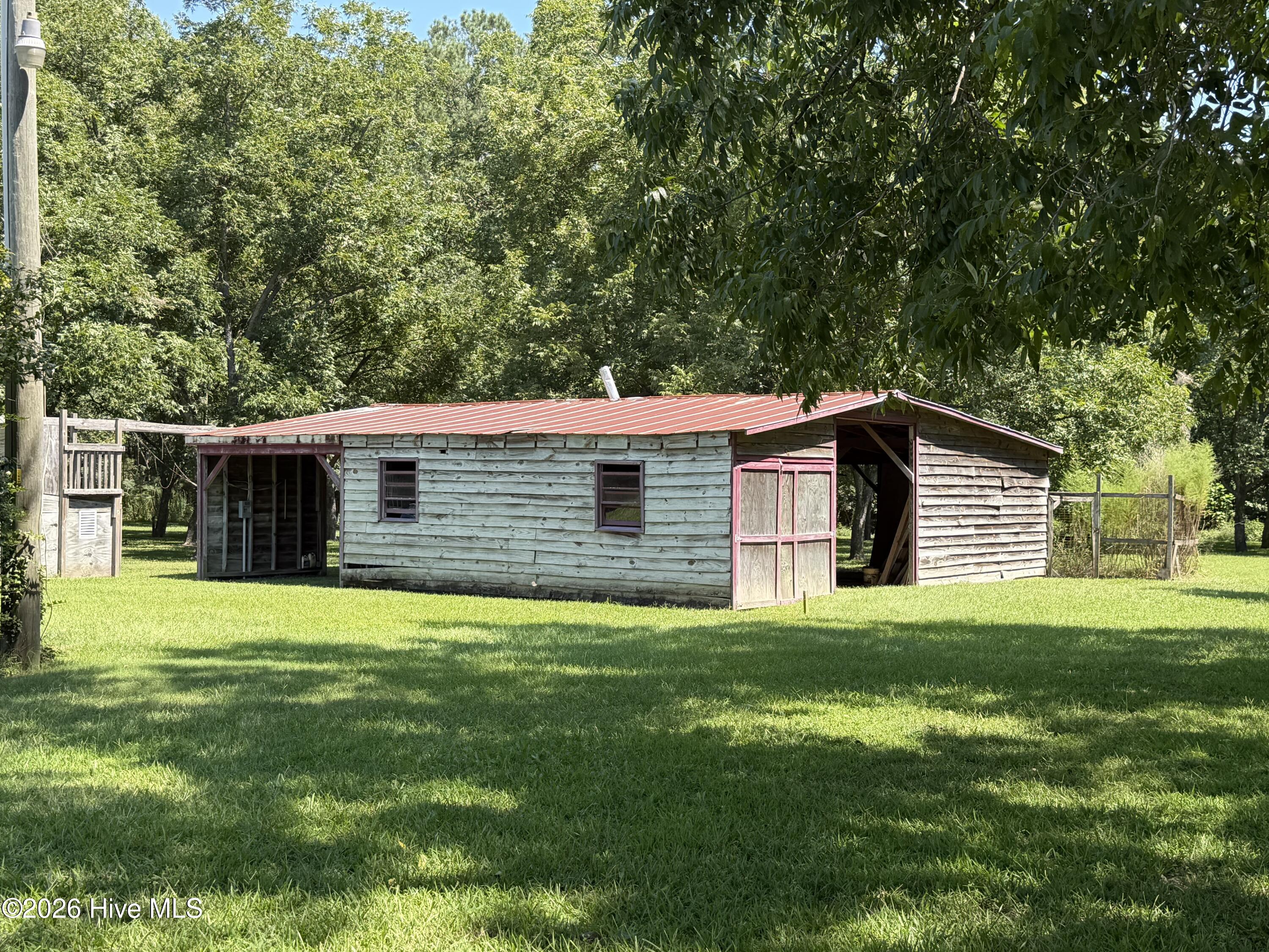main property photo 18
