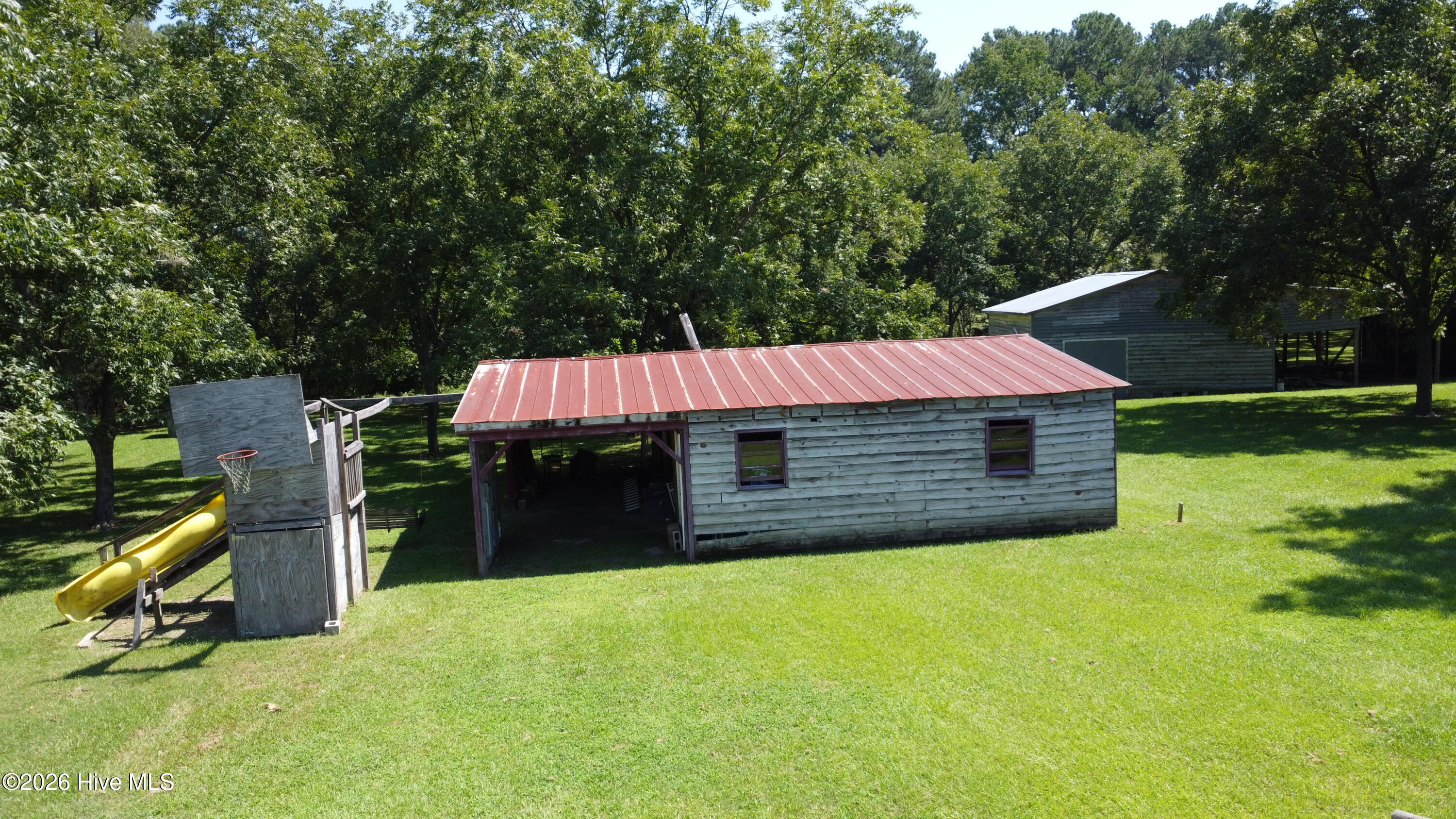 main property photo 20