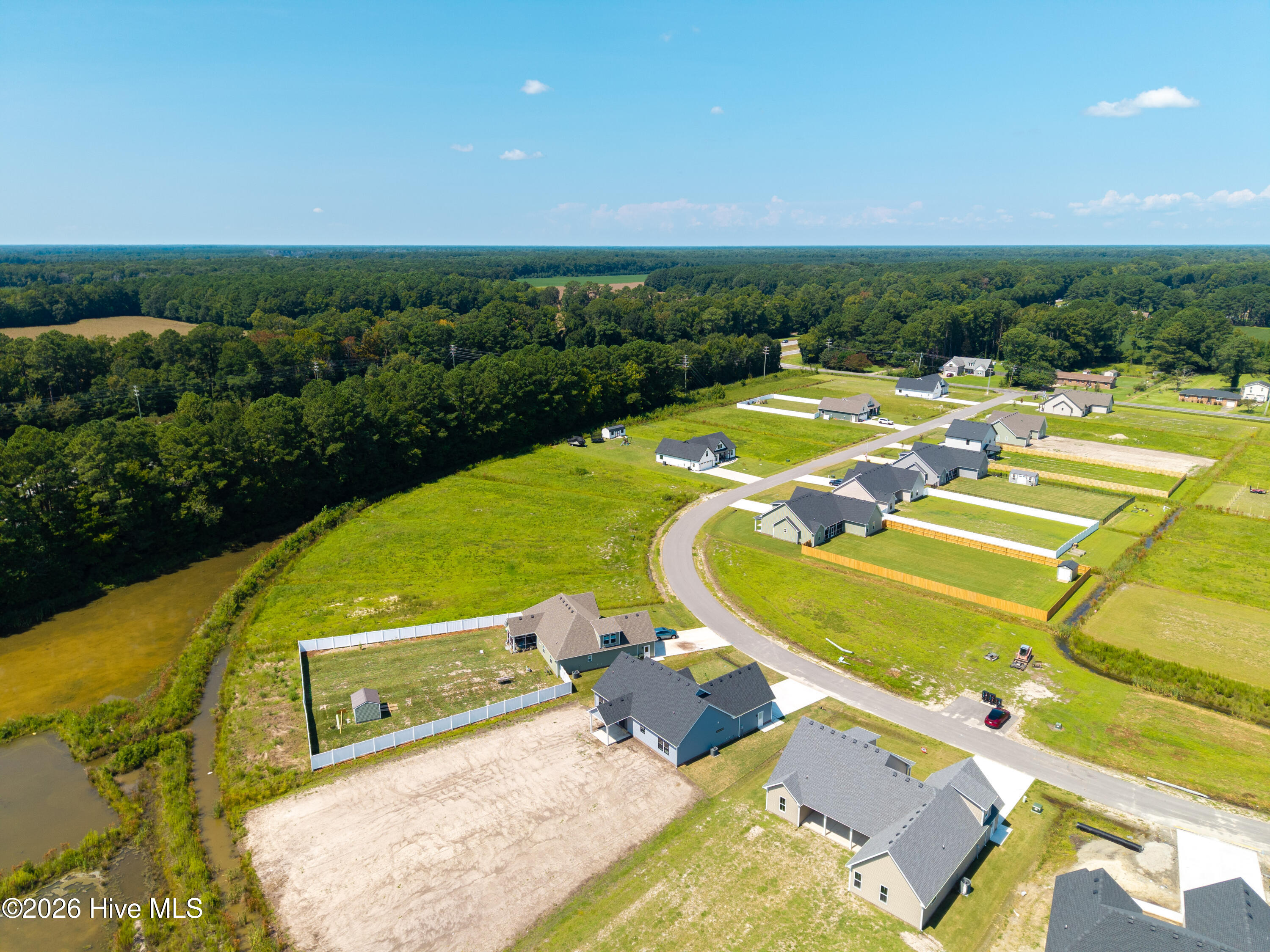 main property photo 37