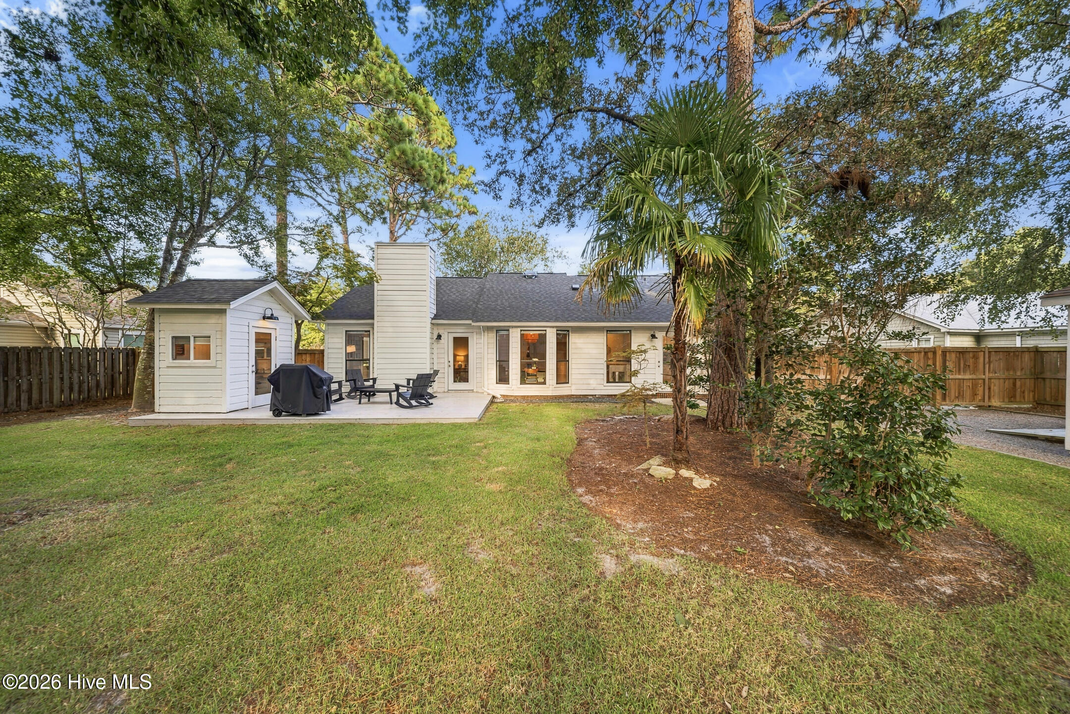 main property photo 30