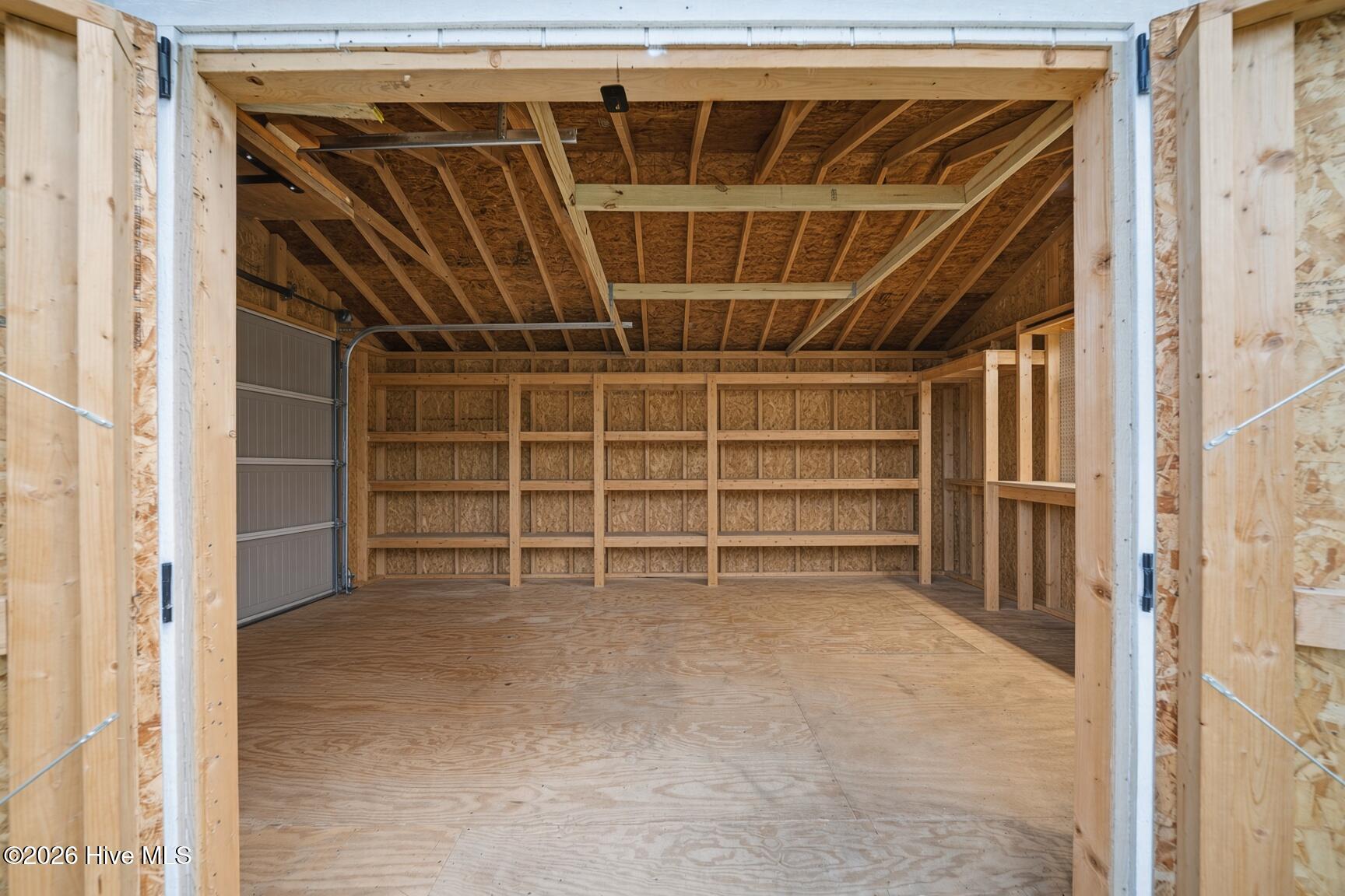 main property photo 40