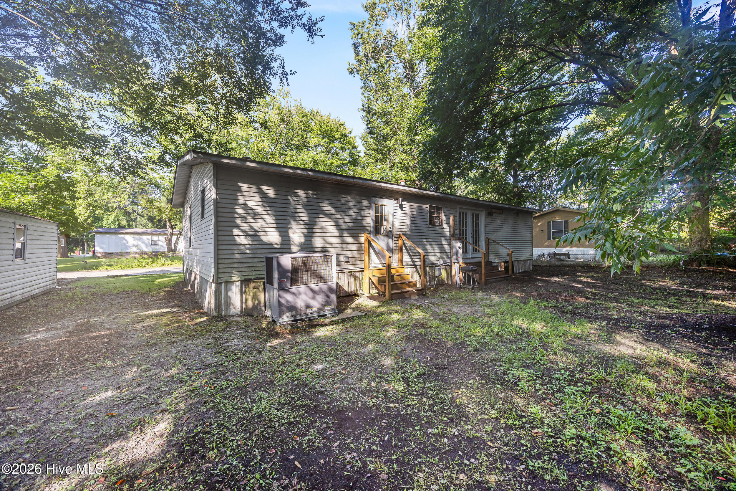 main property photo 24