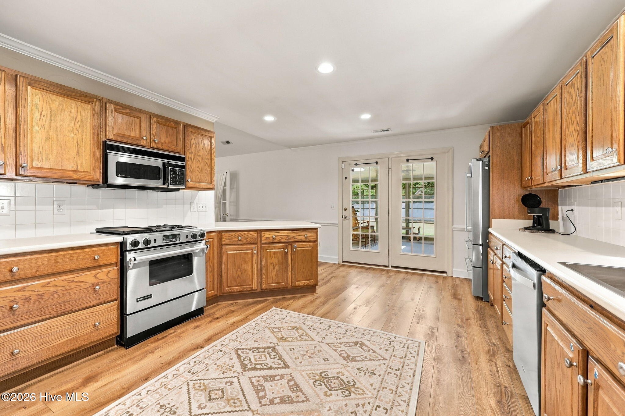 main property photo 16