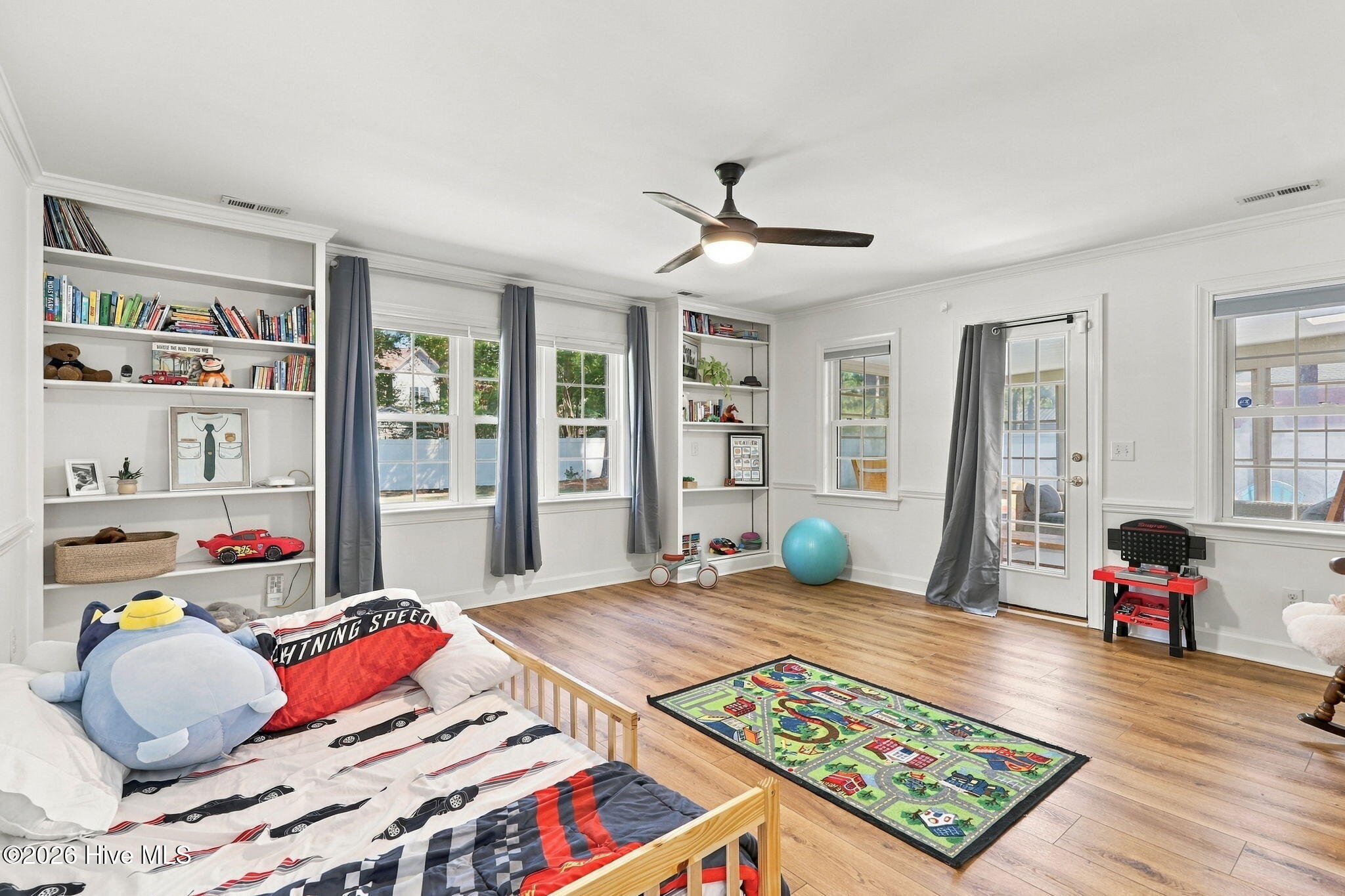 main property photo 19
