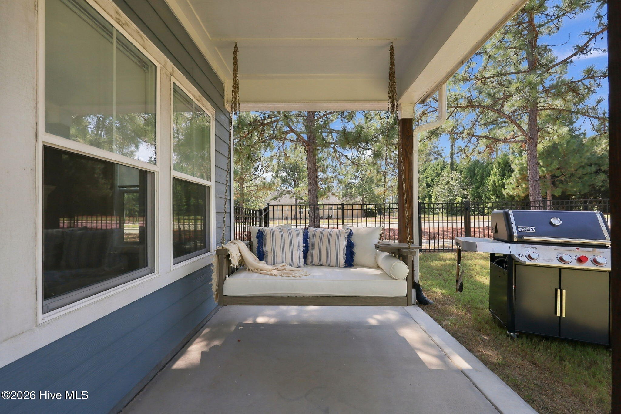 main property photo 41