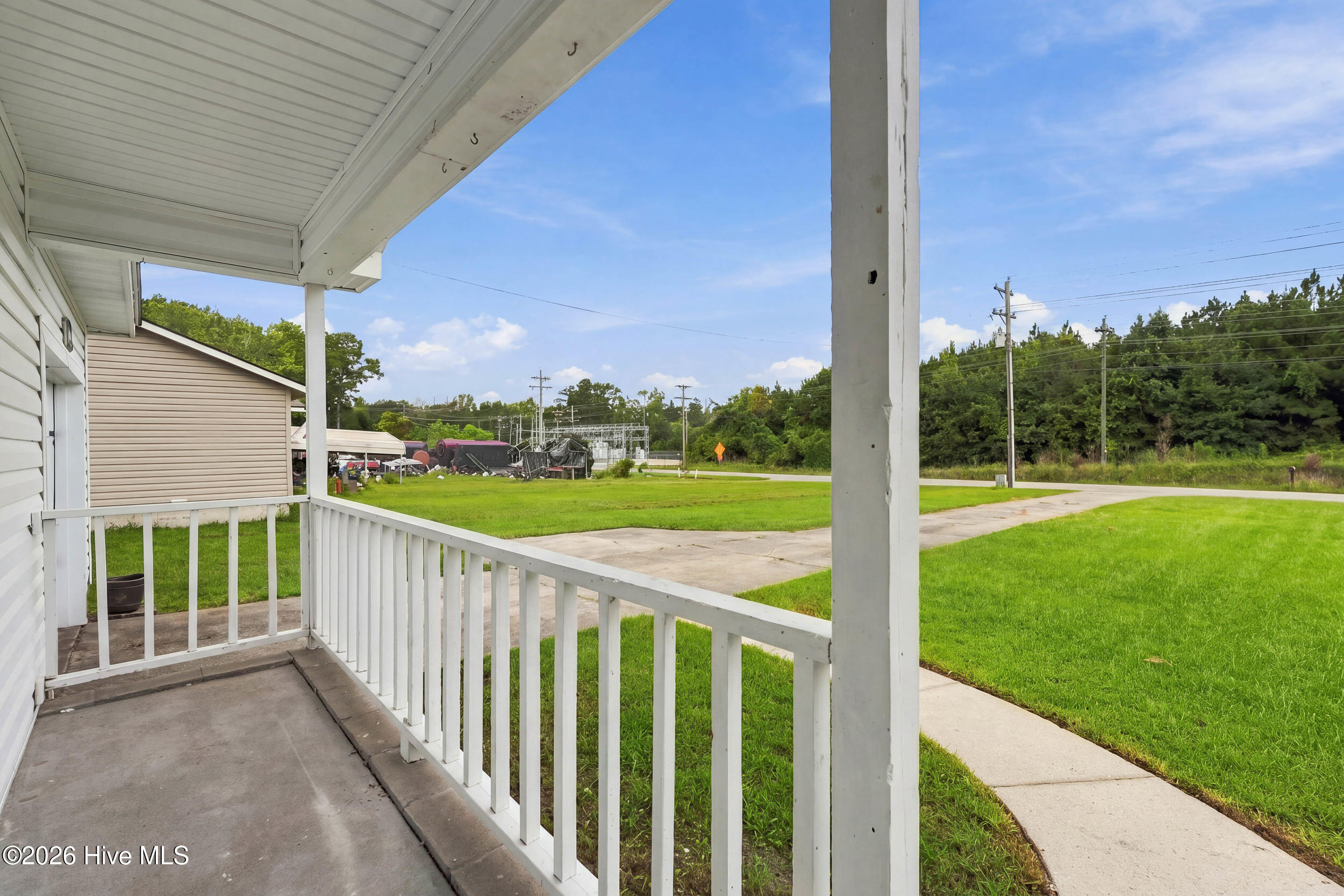 main property photo 6