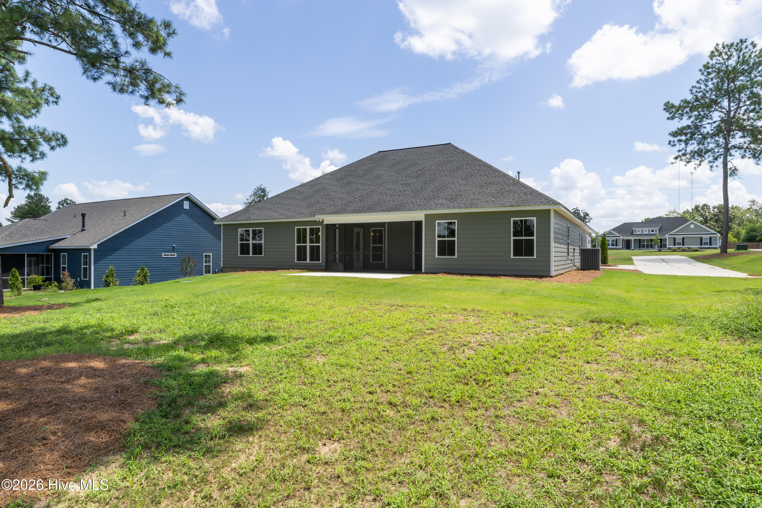 main property photo 40