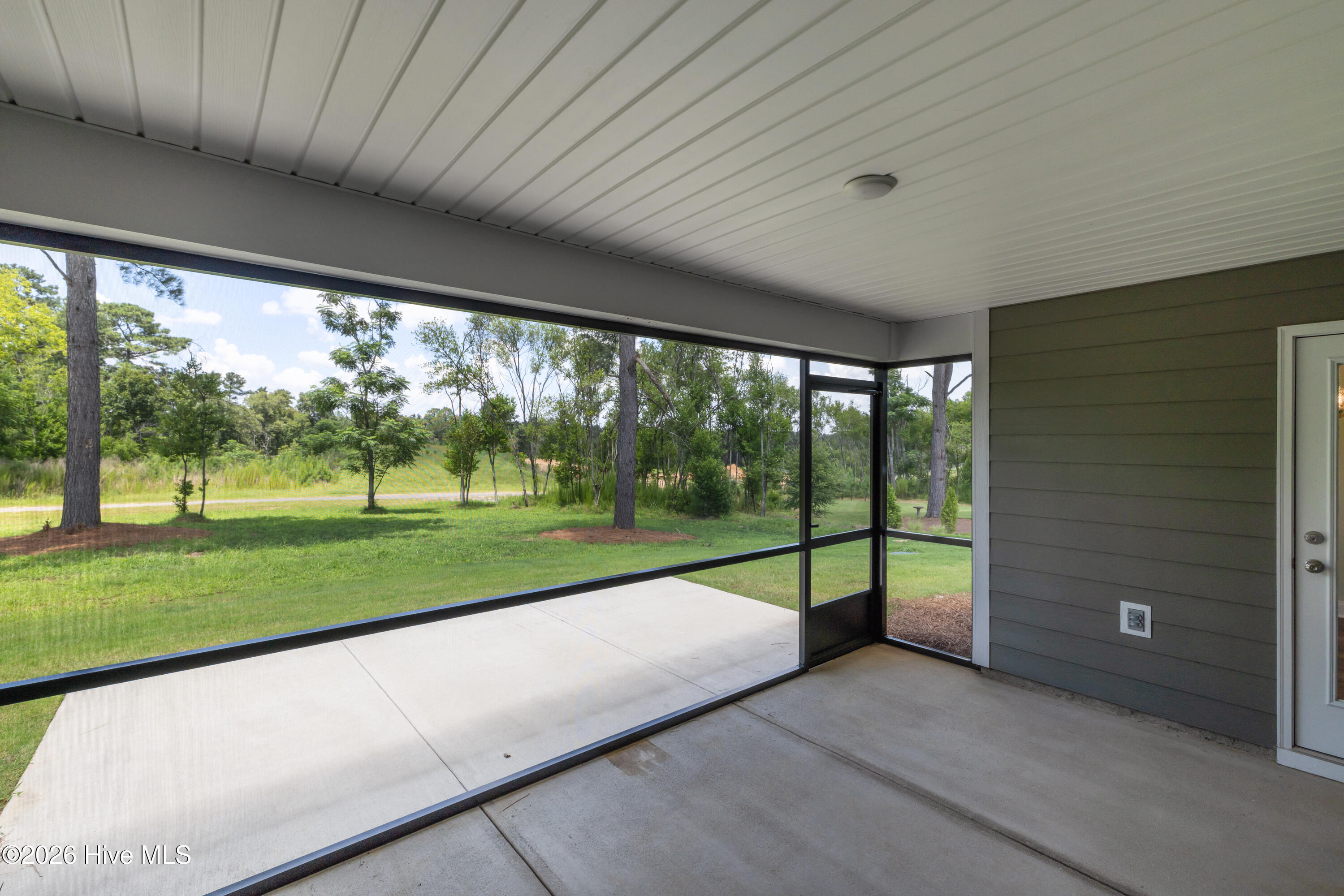 main property photo 47