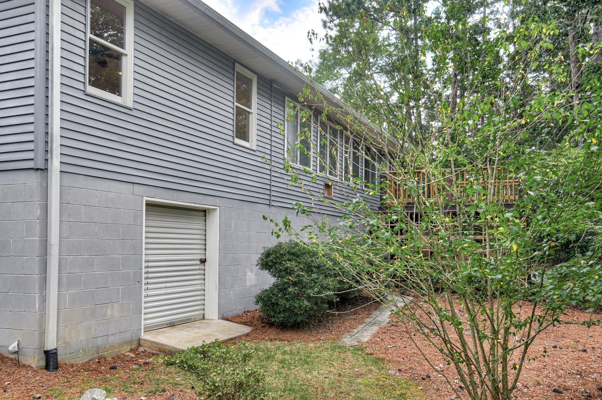 main property photo 59