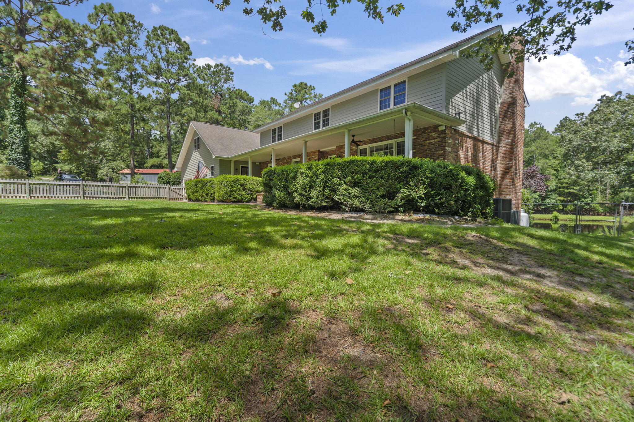main property photo 9