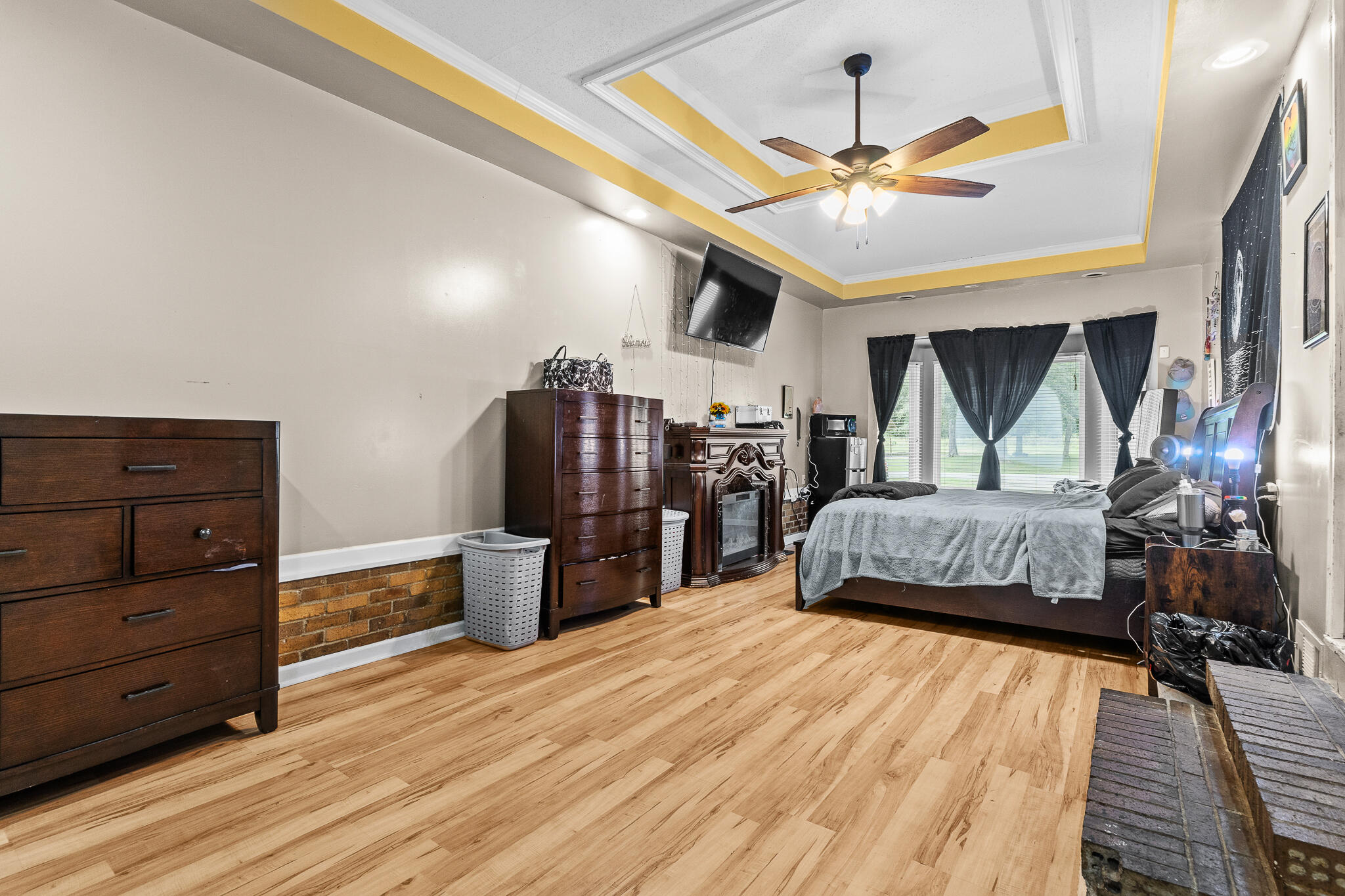 main property photo 22