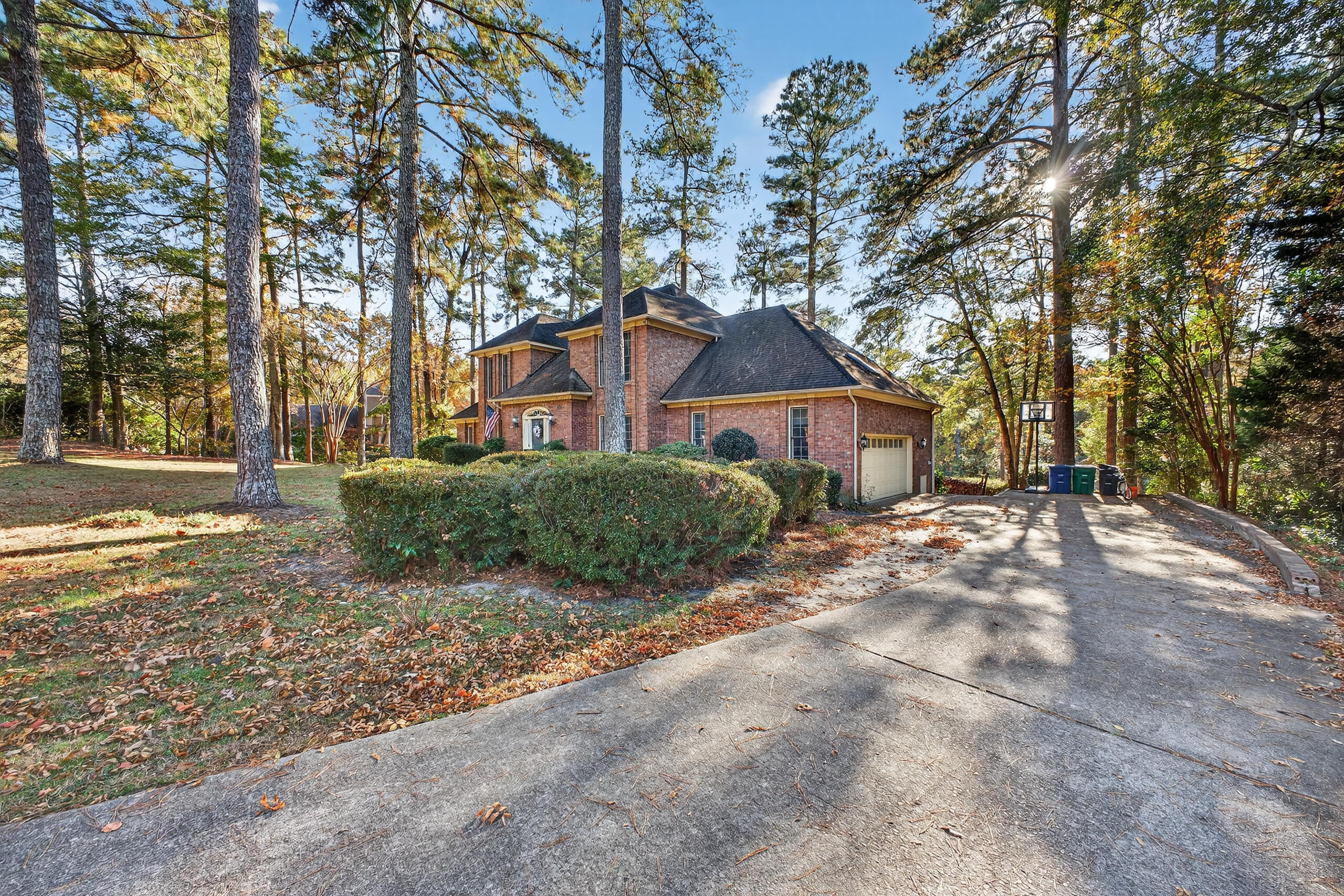 main property photo 45