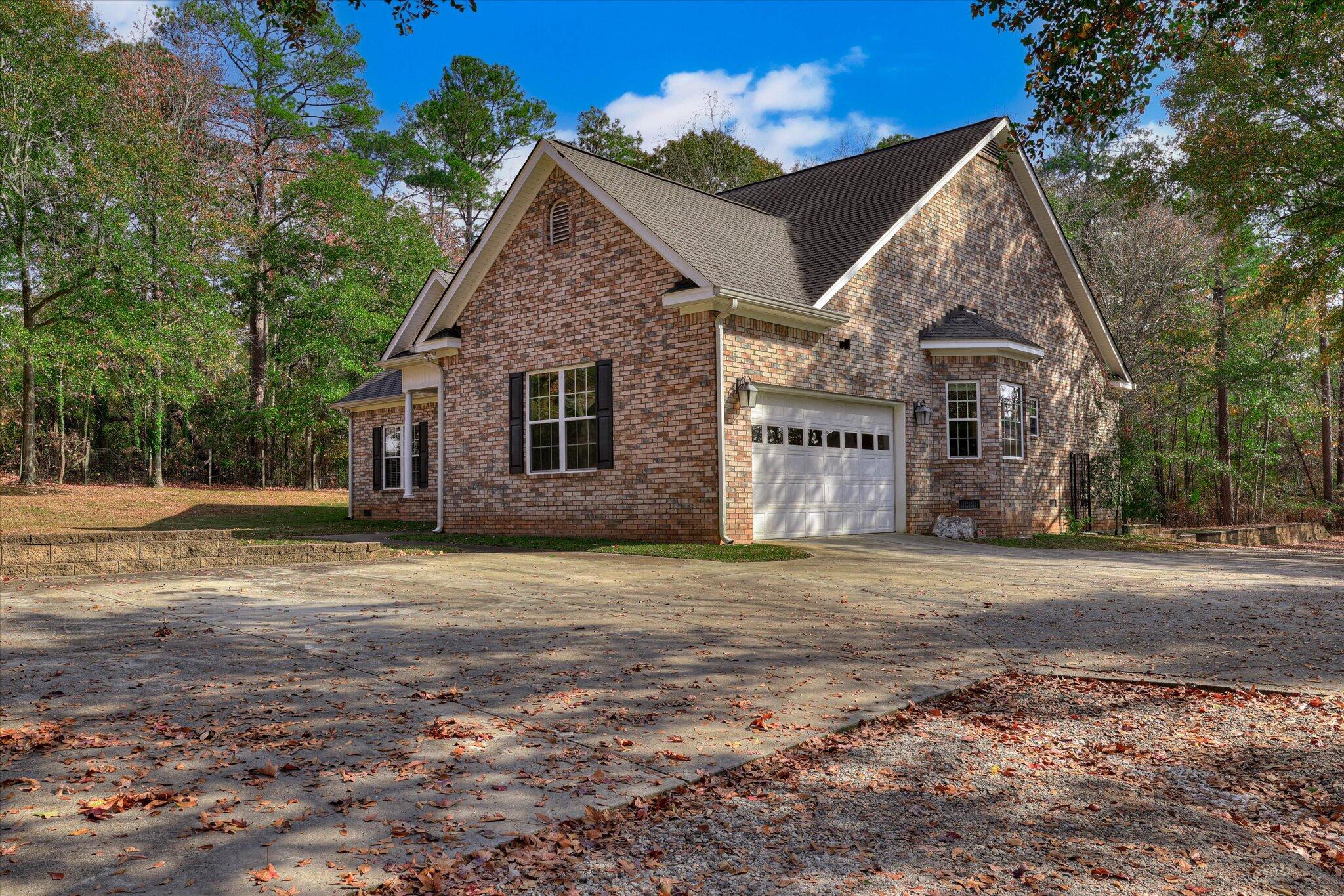 main property photo 47