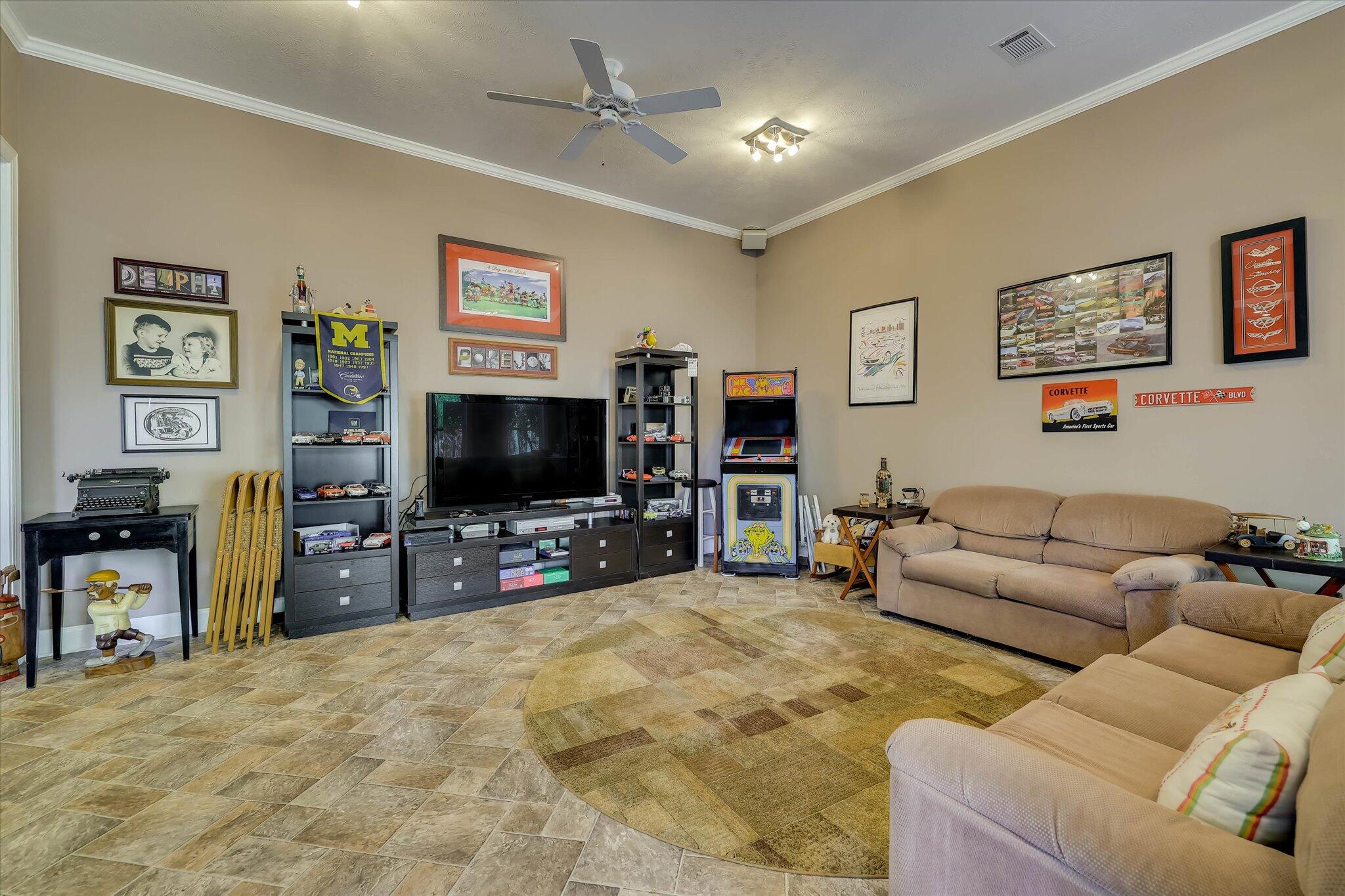 main property photo 58