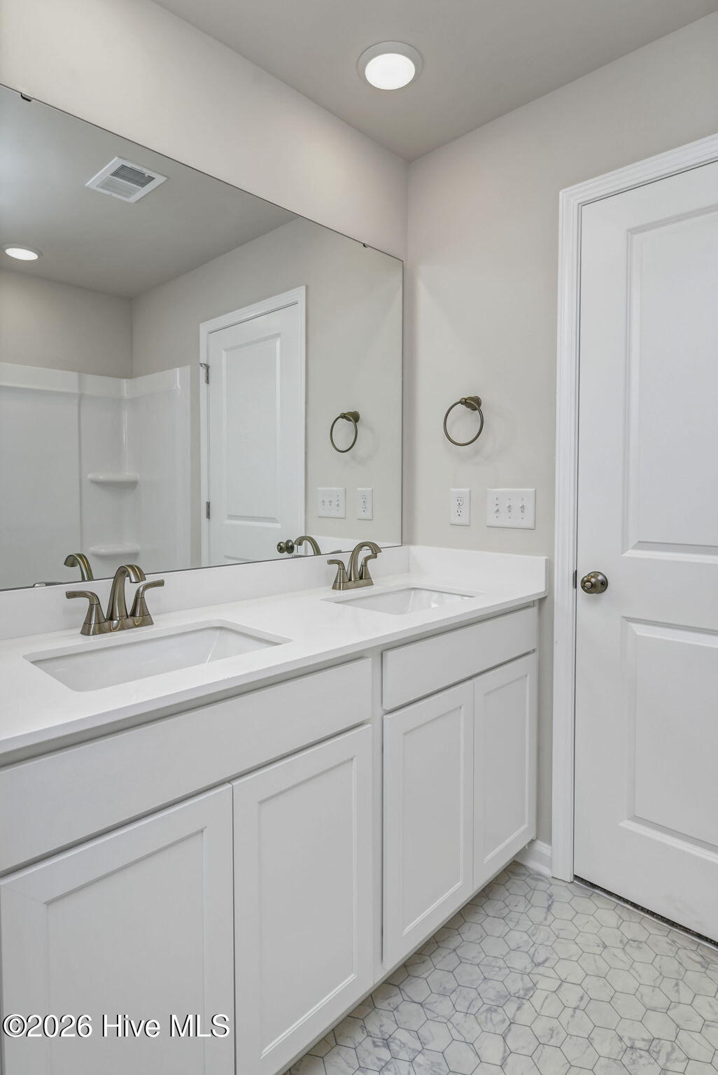 main property photo 70