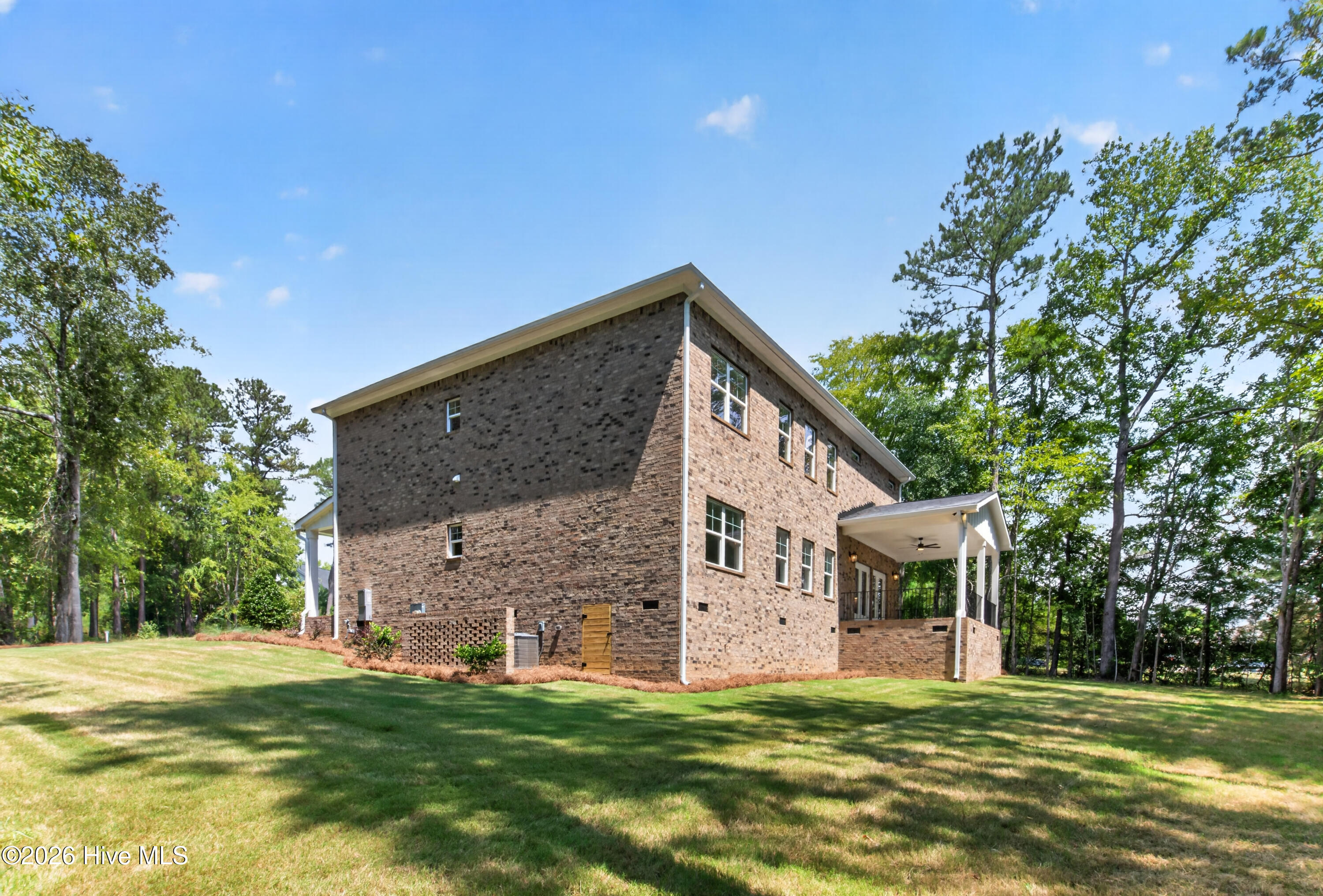 main property photo 48