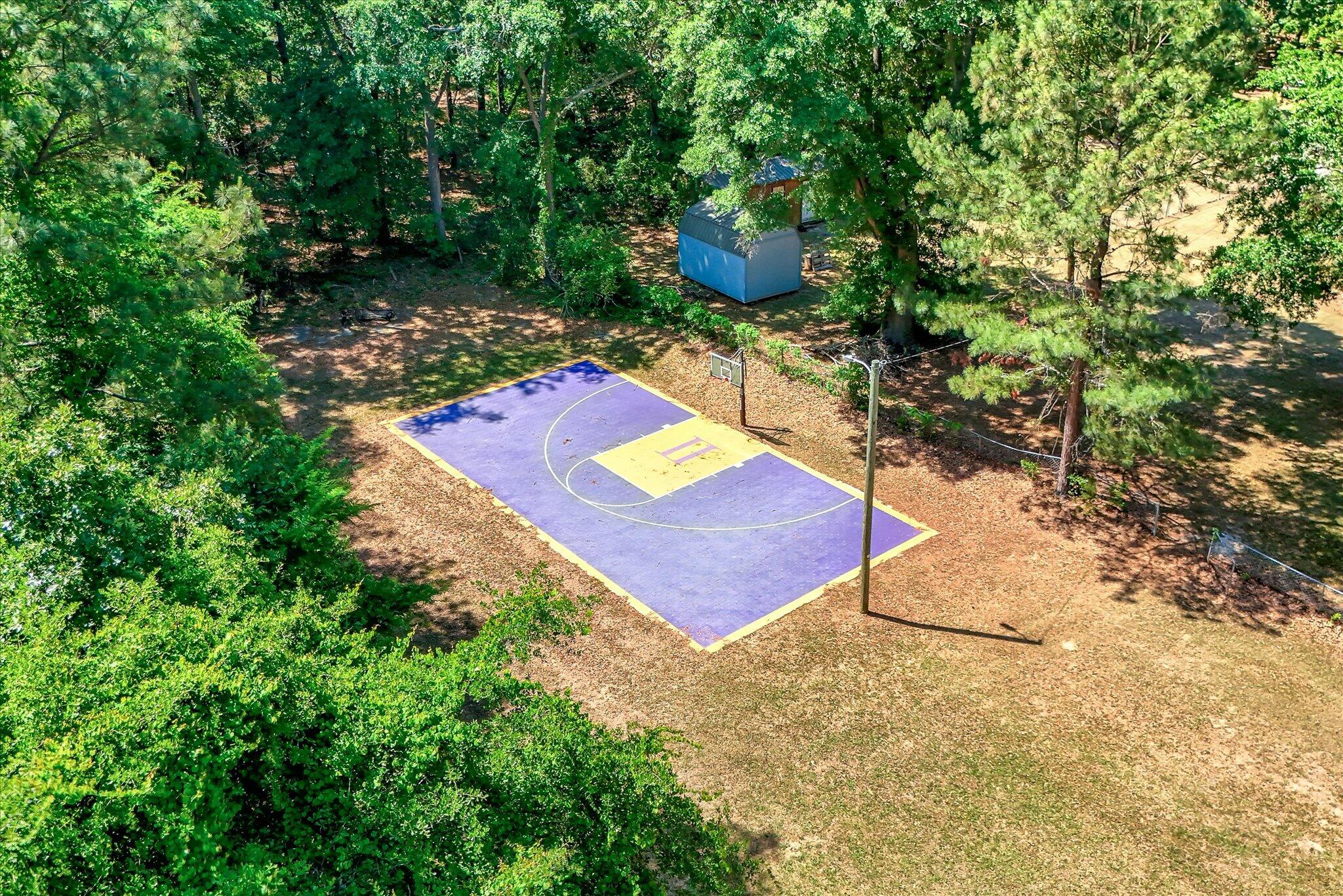 main property photo 45