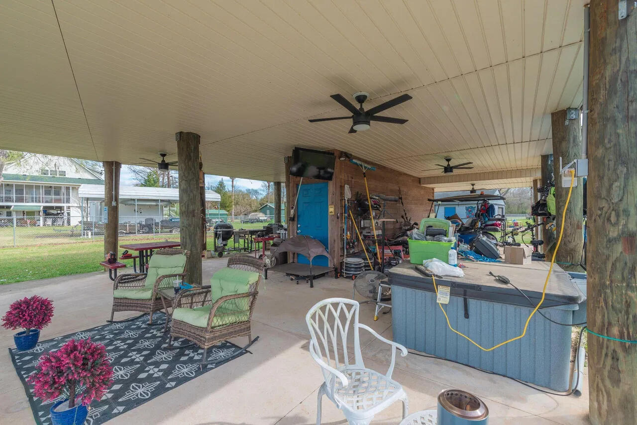 main property photo 51