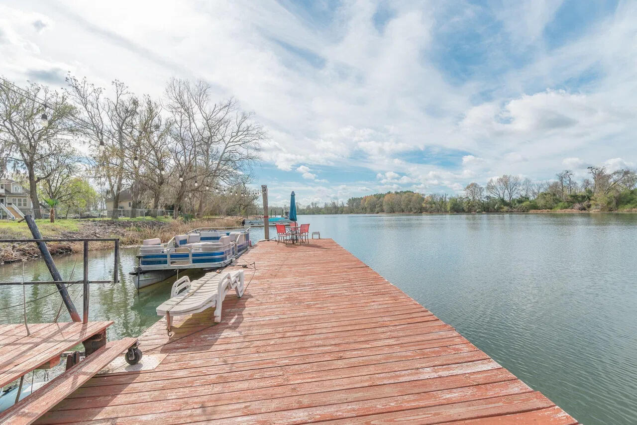 main property photo 60