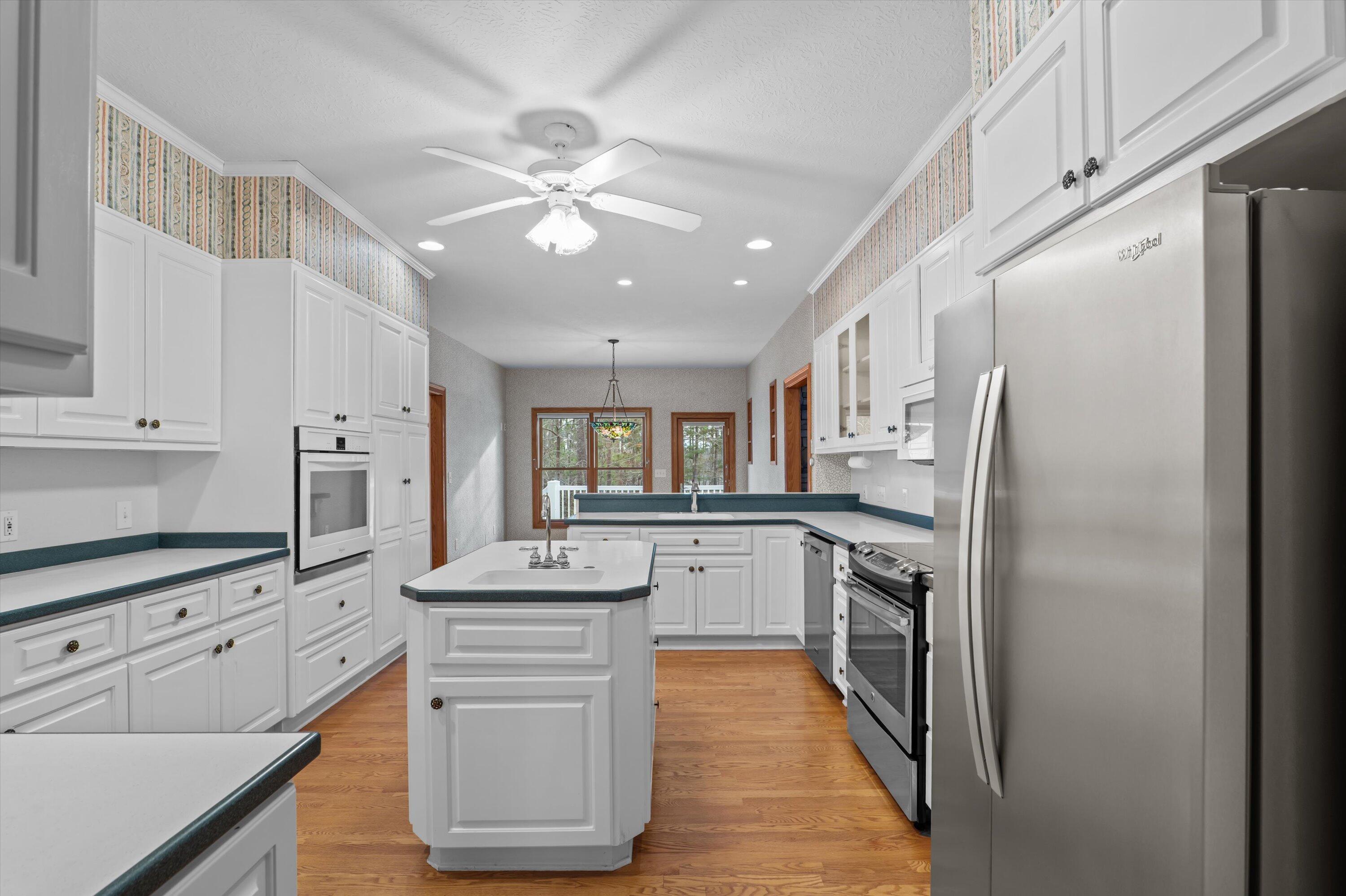 main property photo 17