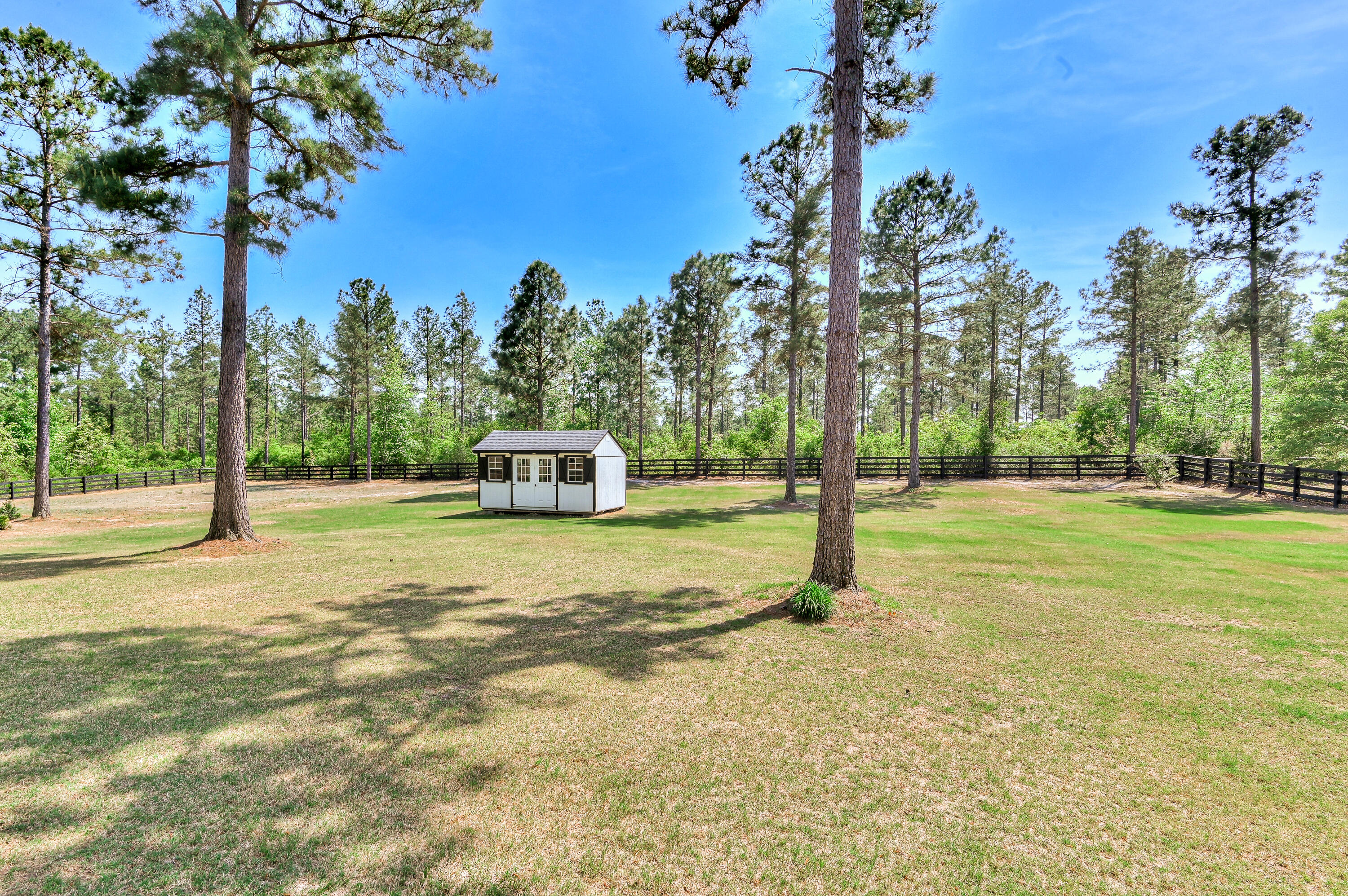 main property photo 41
