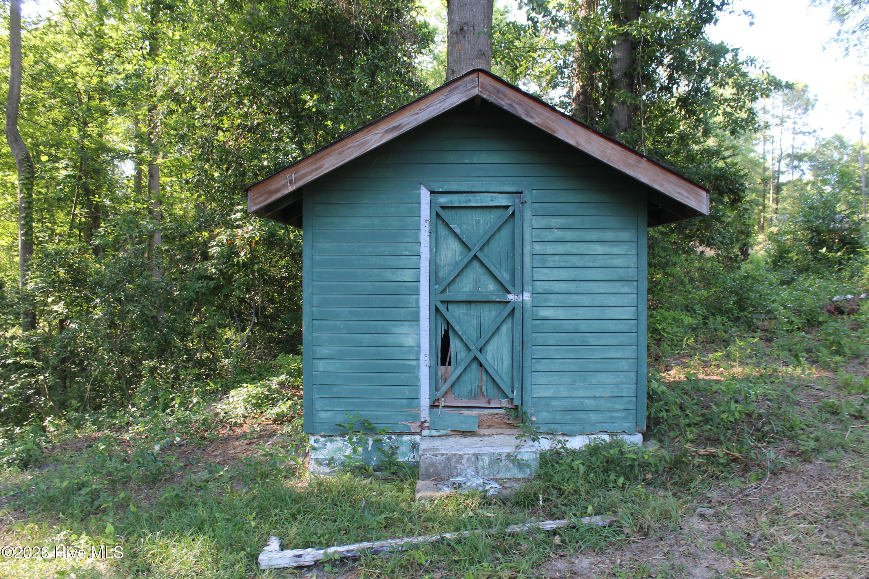 main property photo 27