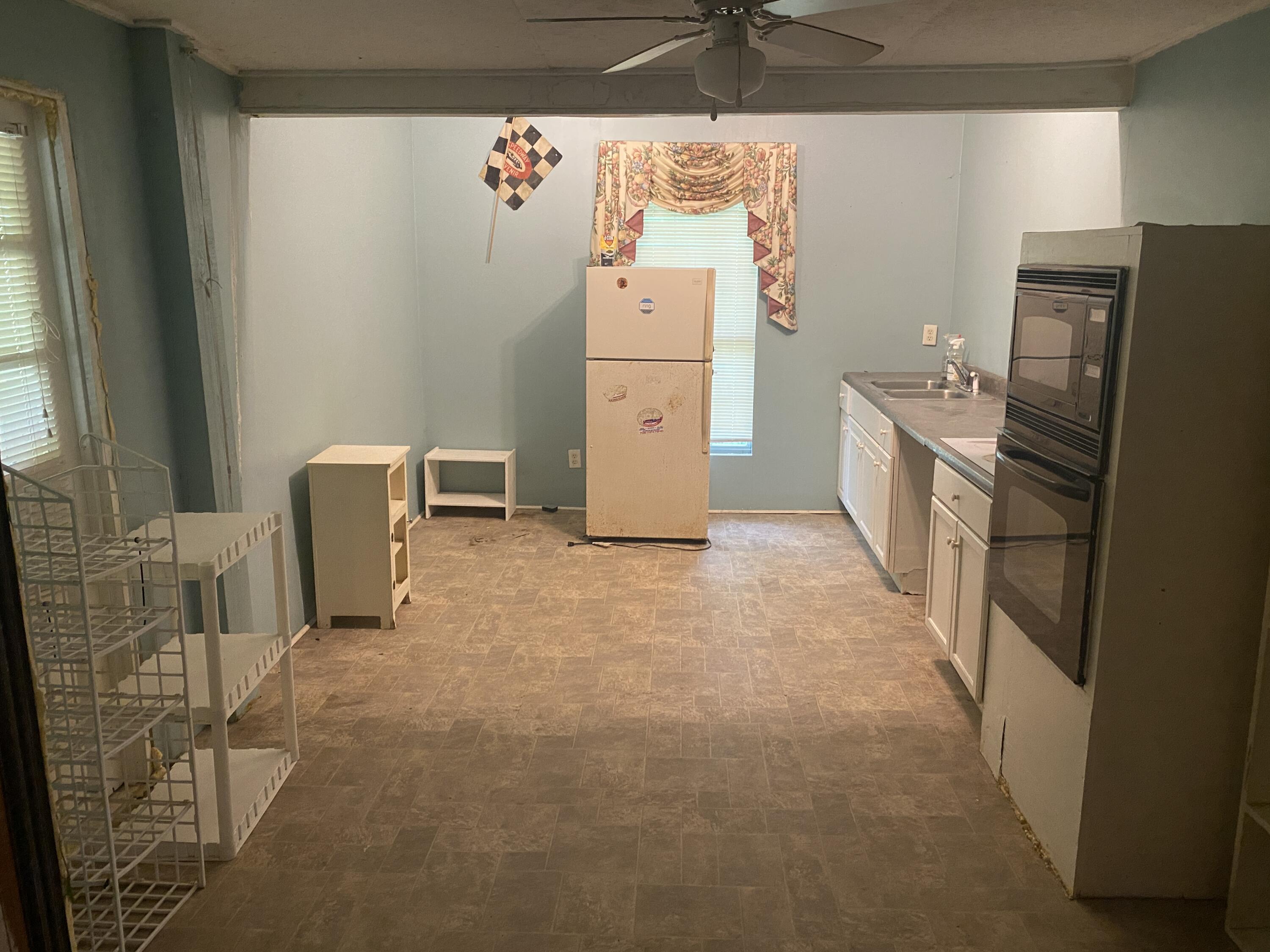 main property photo 42