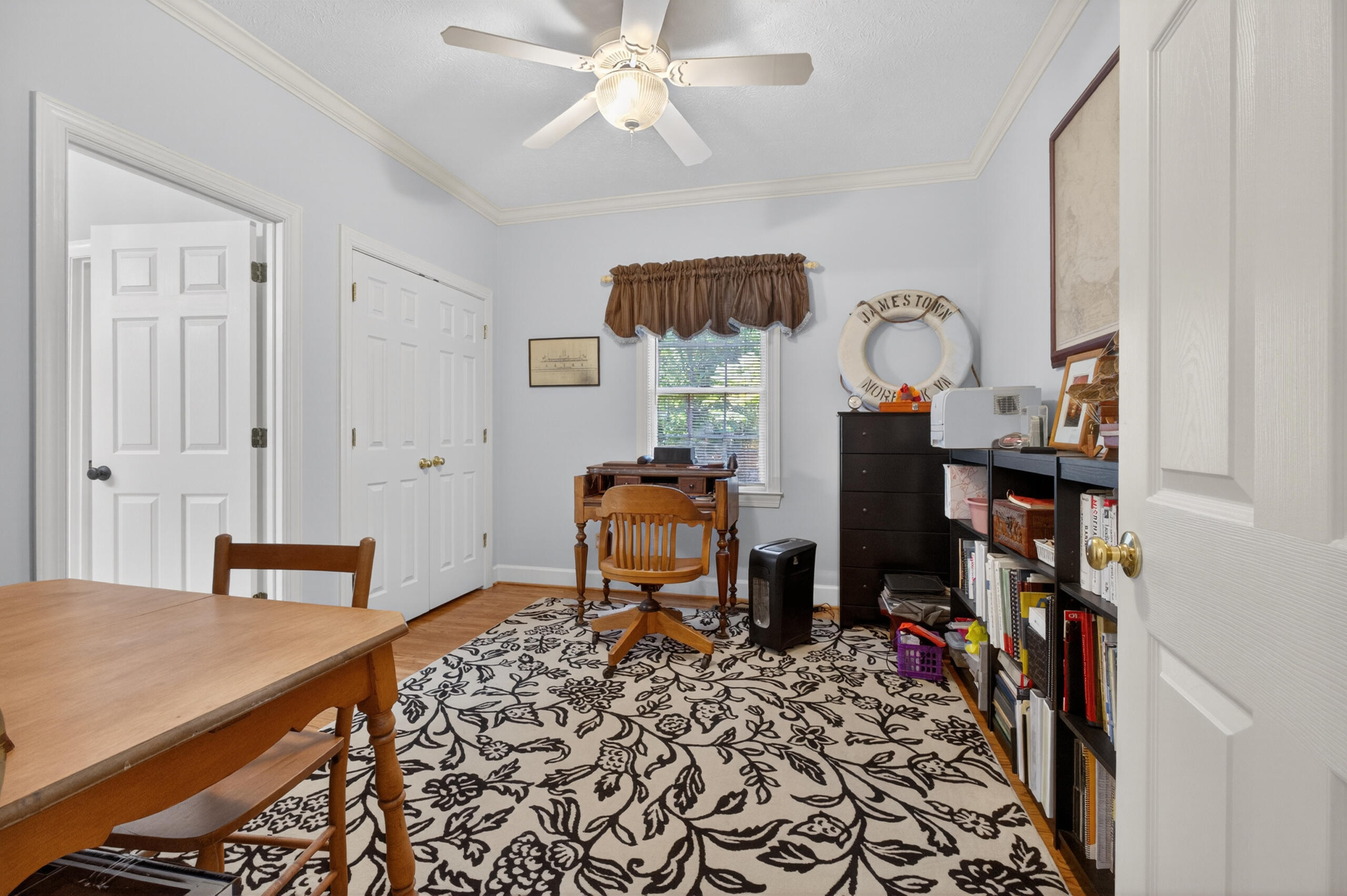 main property photo 25