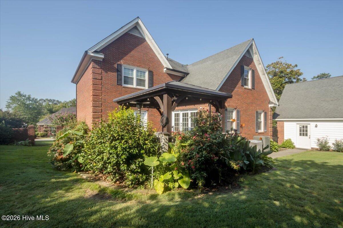 main property photo 34