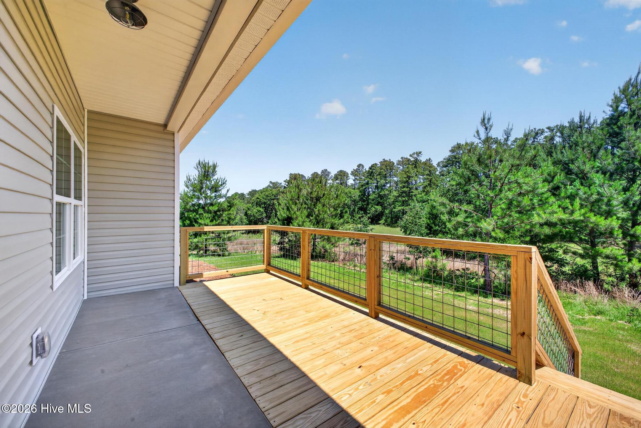 main property photo 40