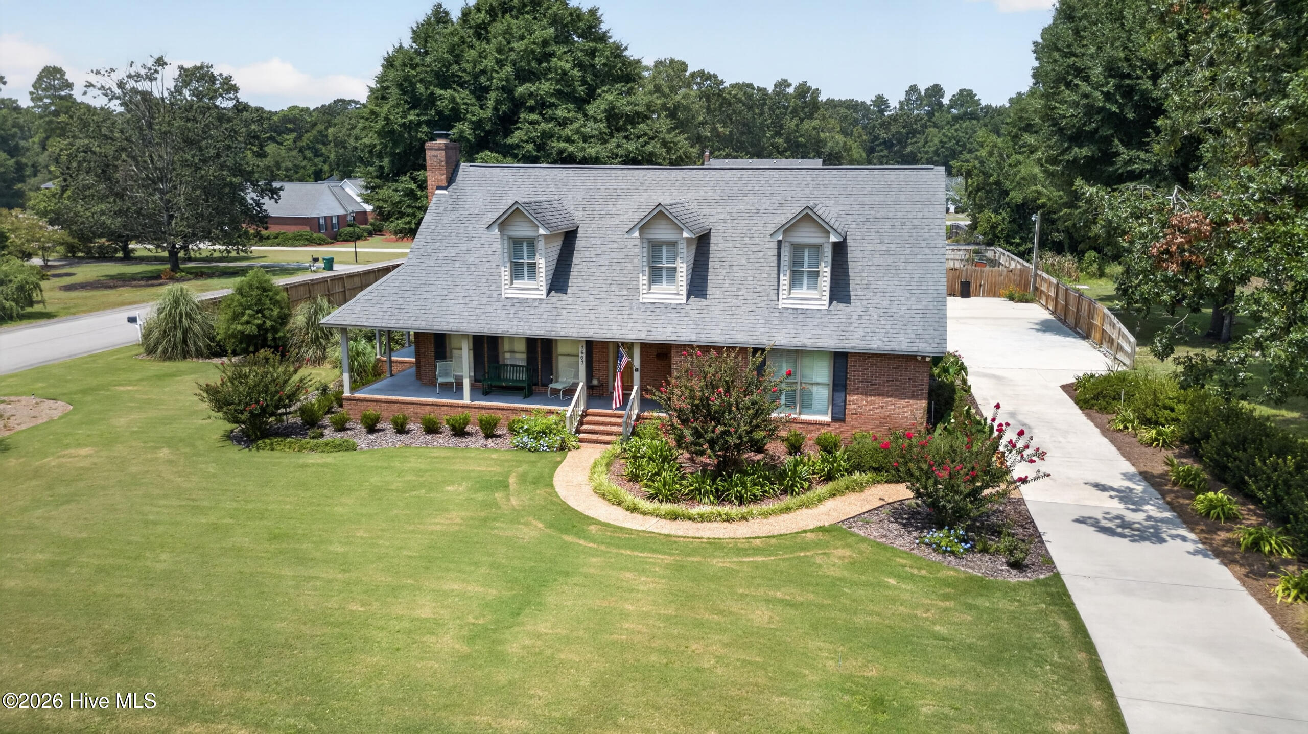 main property photo 1