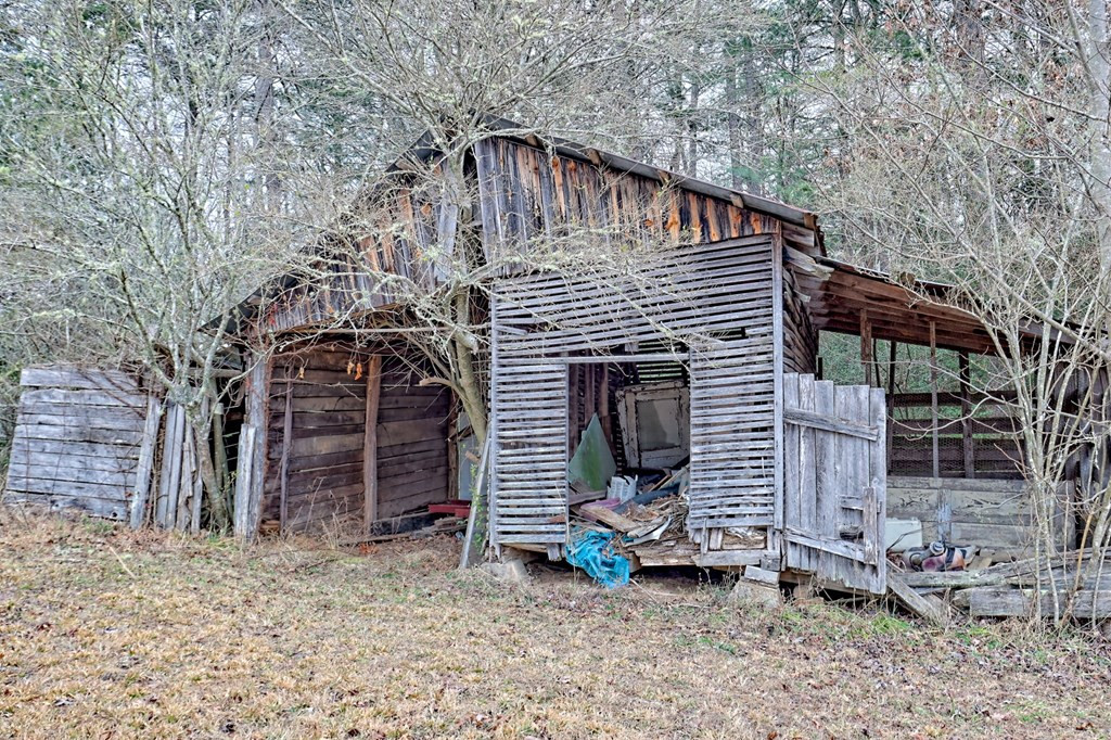 main property photo 22