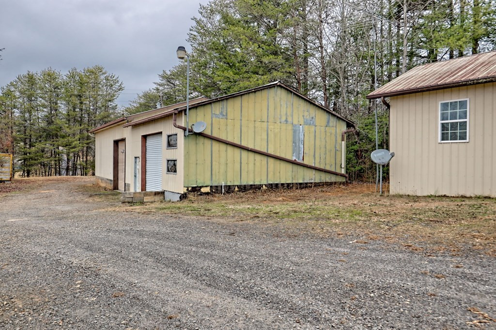 main property photo 4