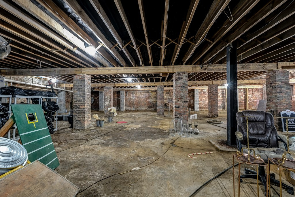 main property photo 55