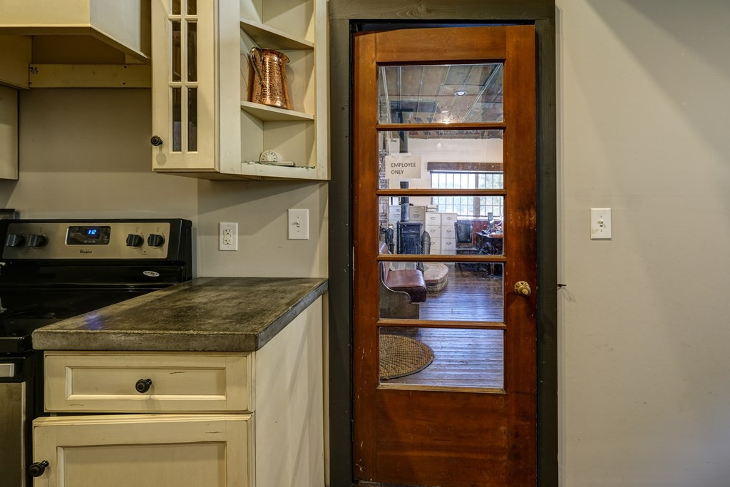 main property photo 59