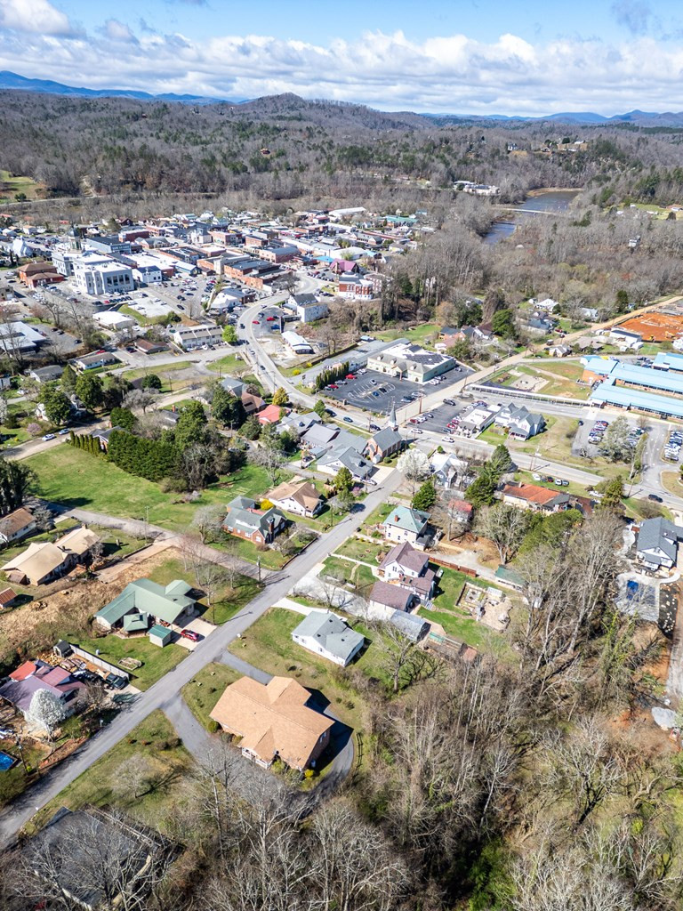 main property photo 45