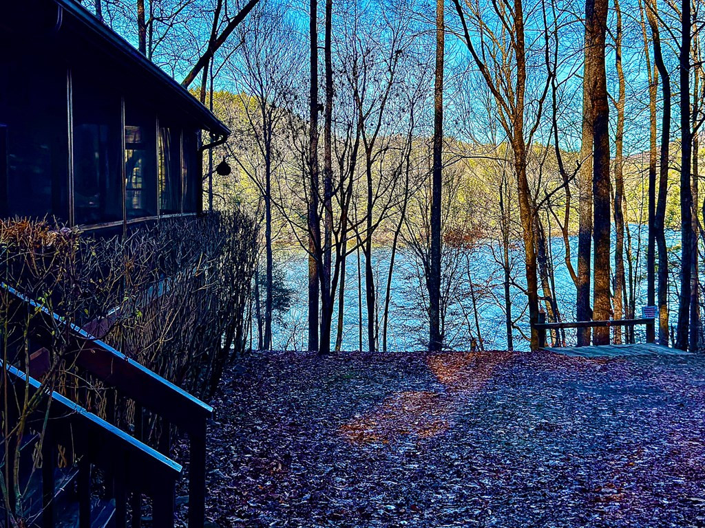 main property photo 31