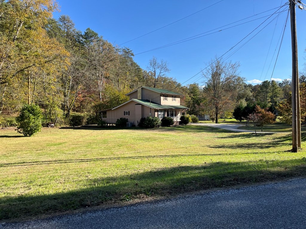 main property photo 6
