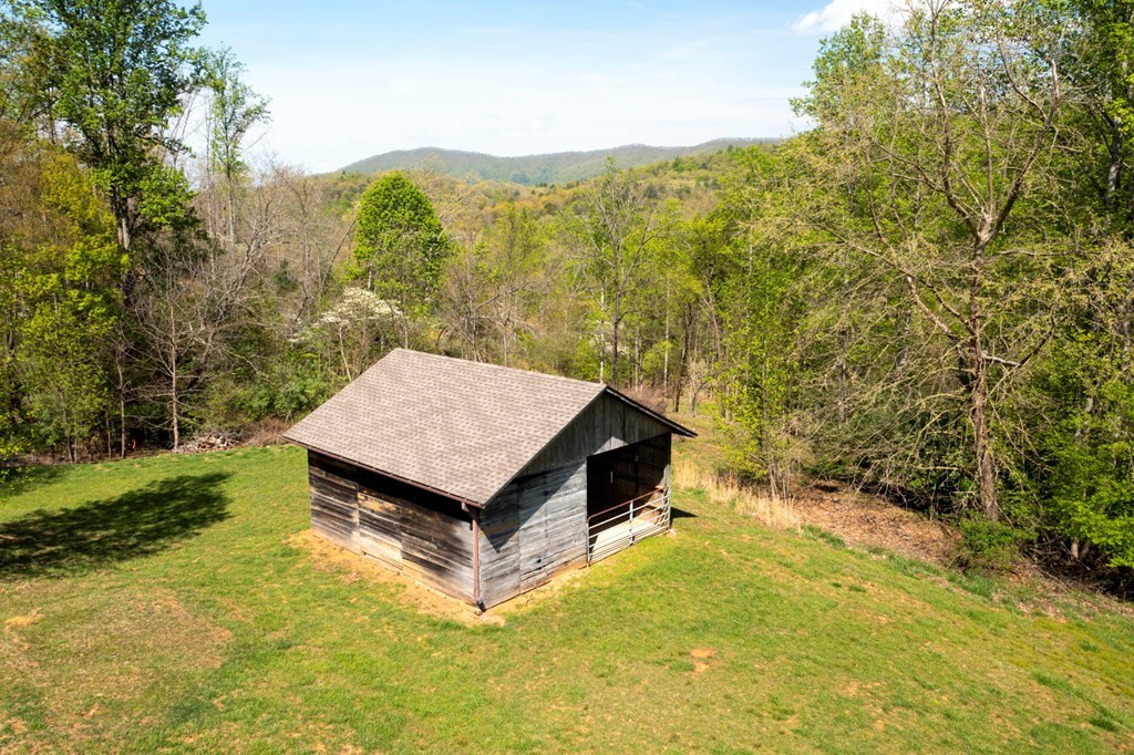 main property photo 35