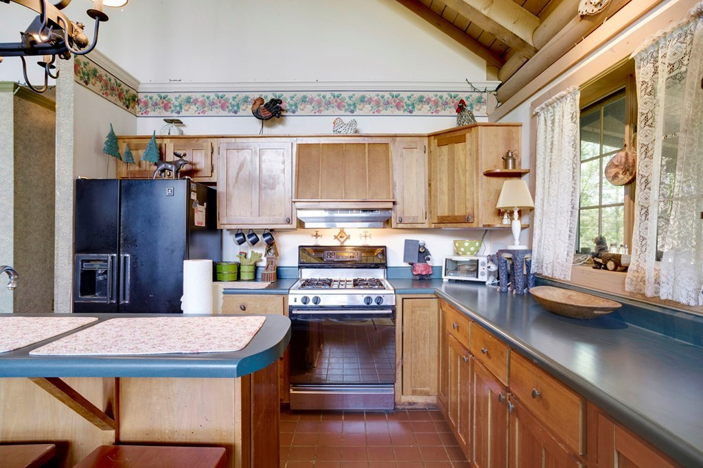 main property photo 6