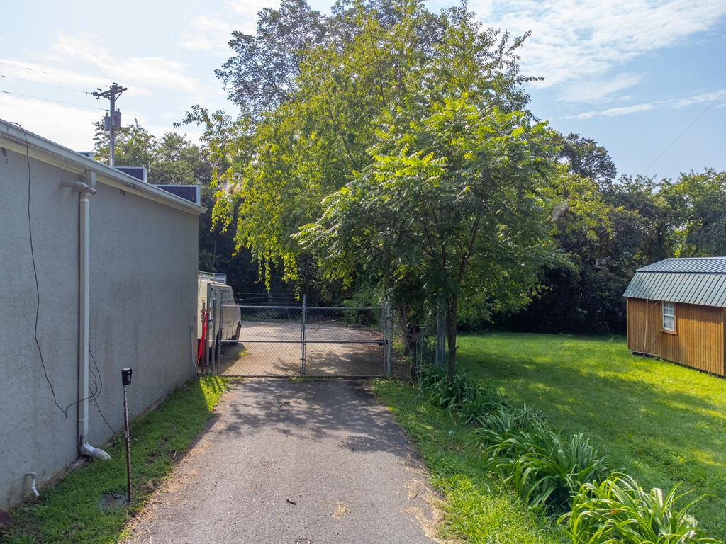 main property photo 58